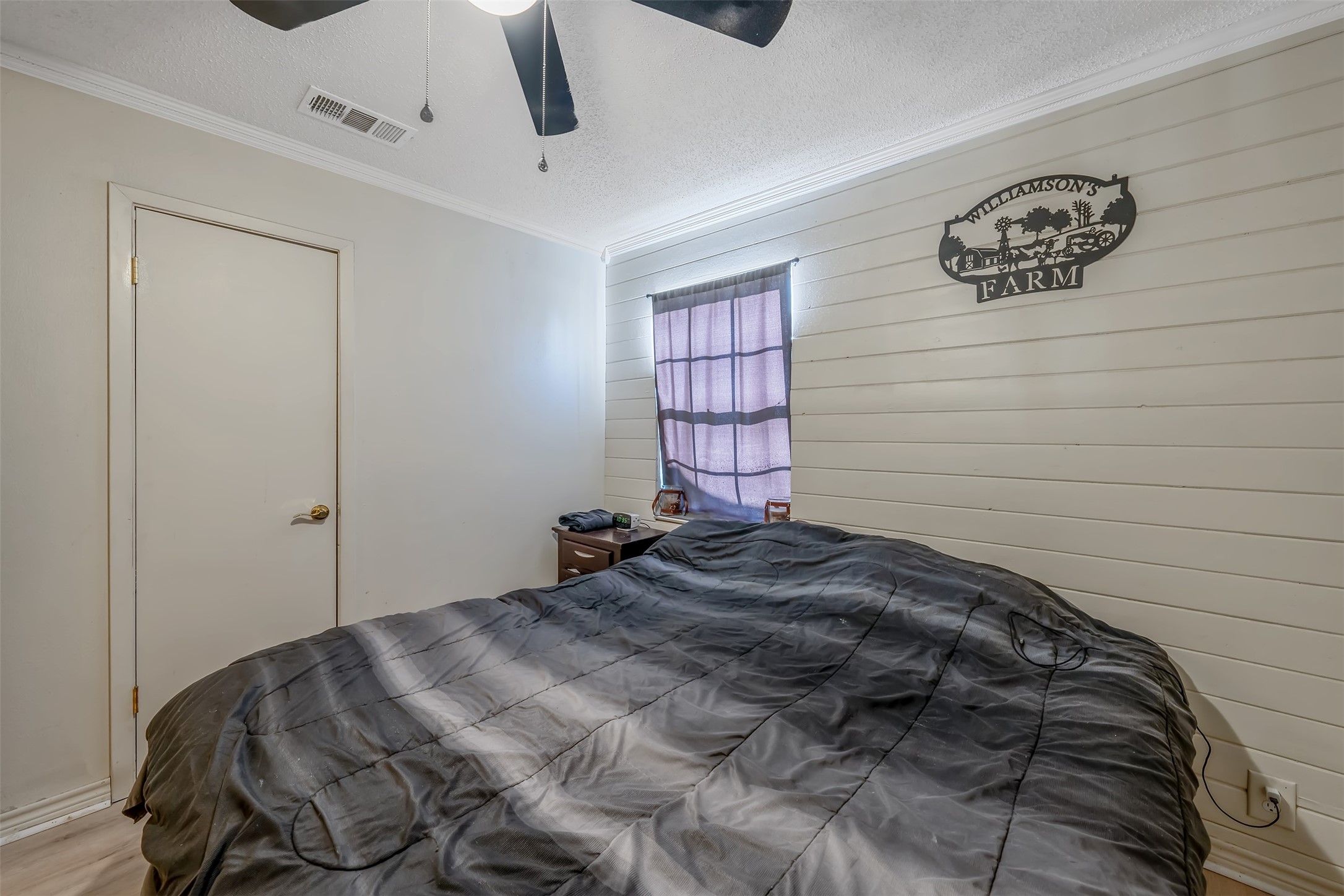 8912 W State Highway 294