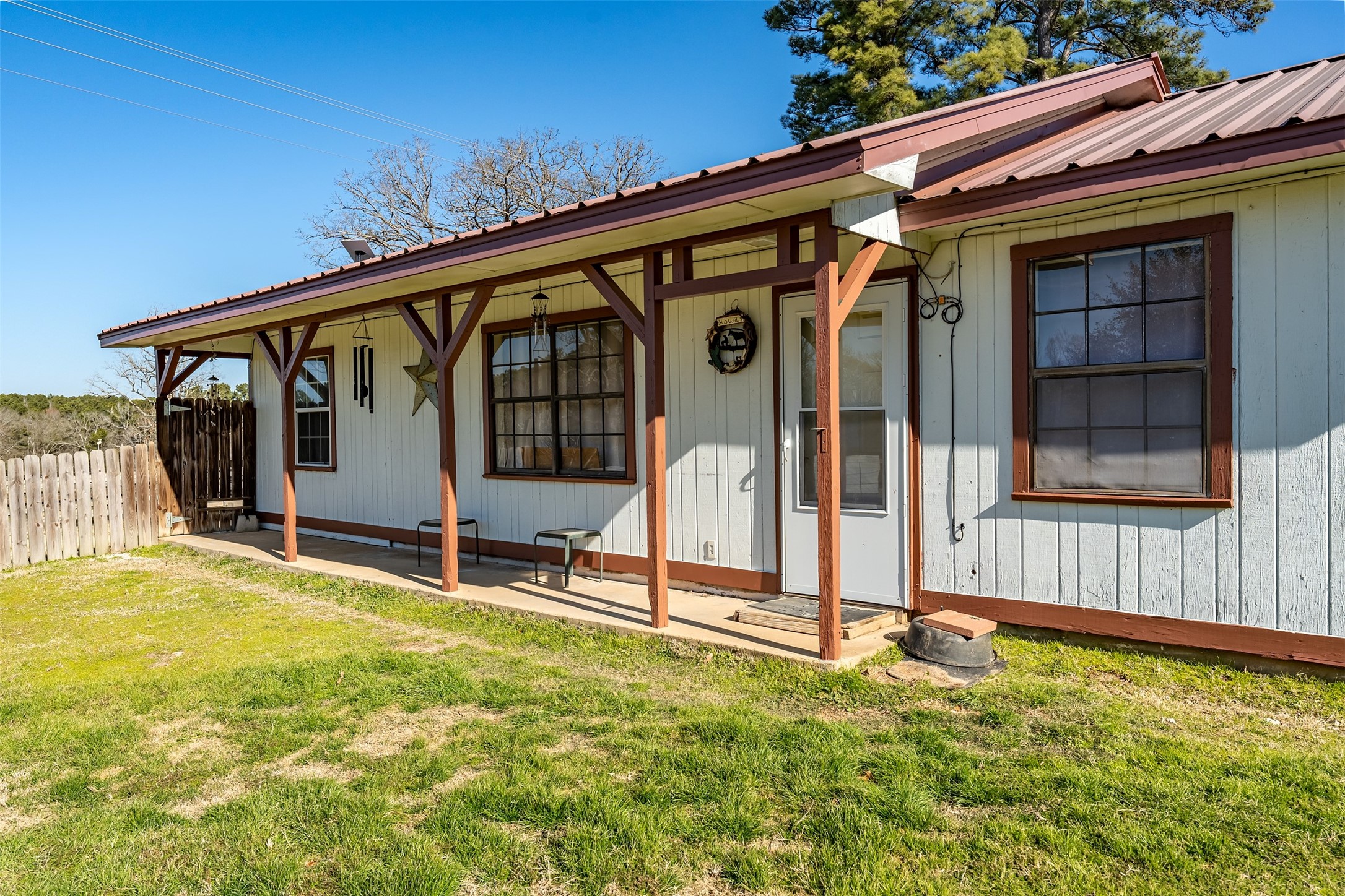 8912 W State Highway 294