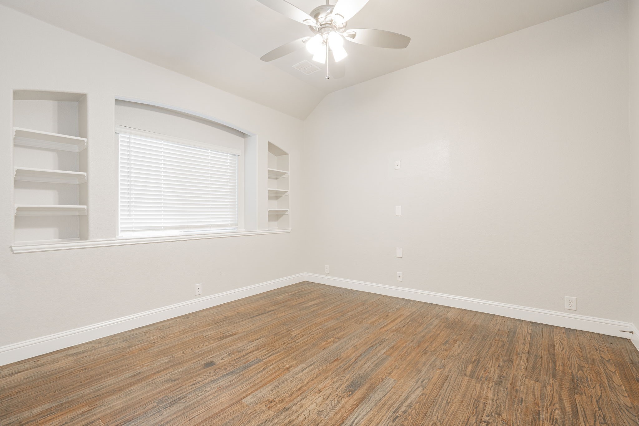 1108 Canterbury Lane