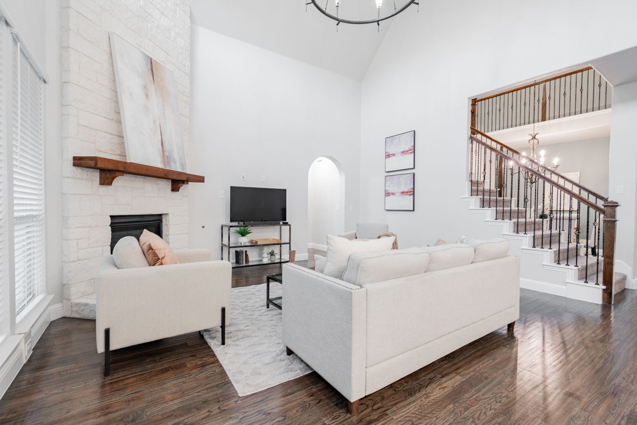 1108 Canterbury Lane
