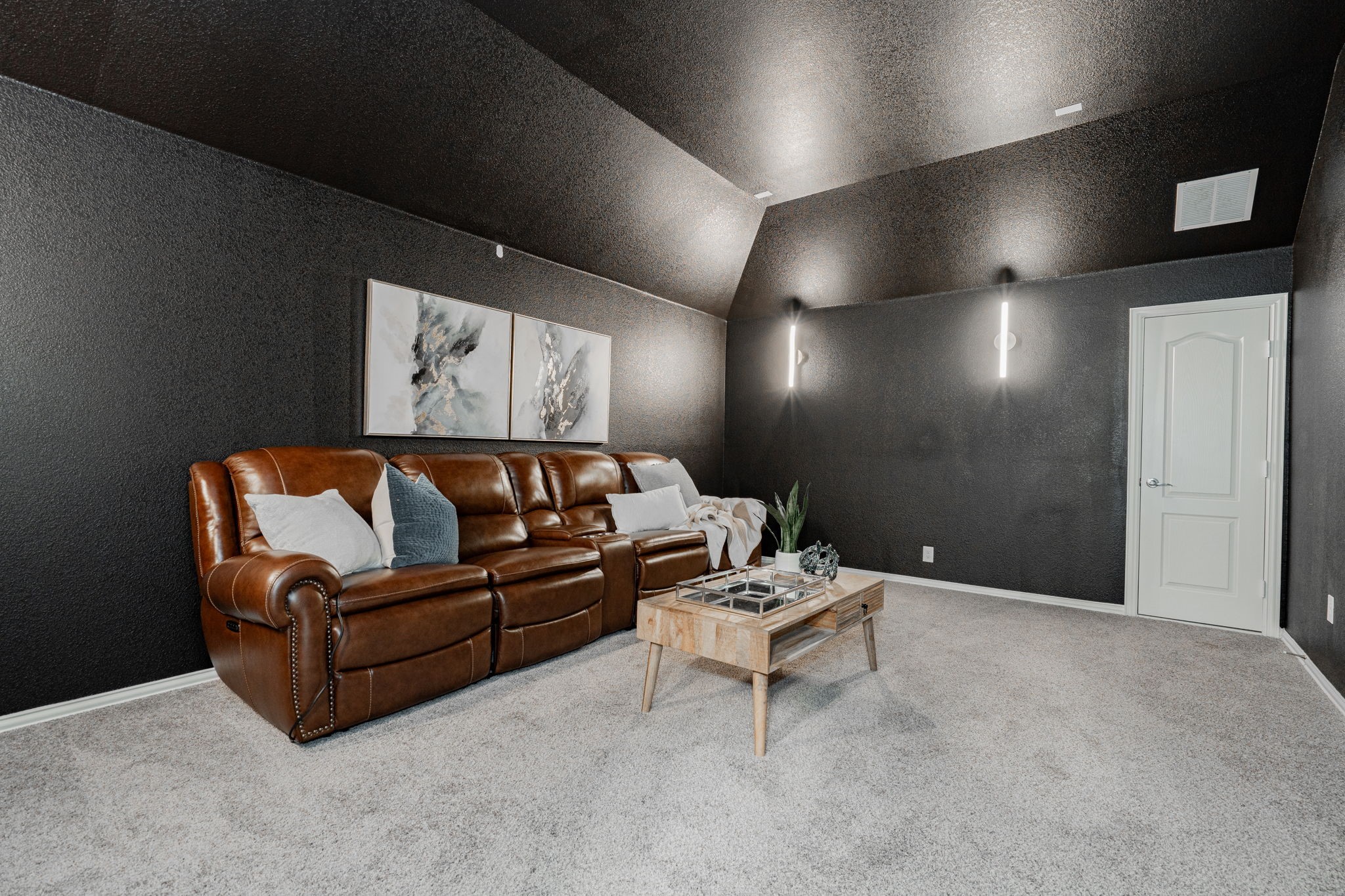 1108 Canterbury Lane
