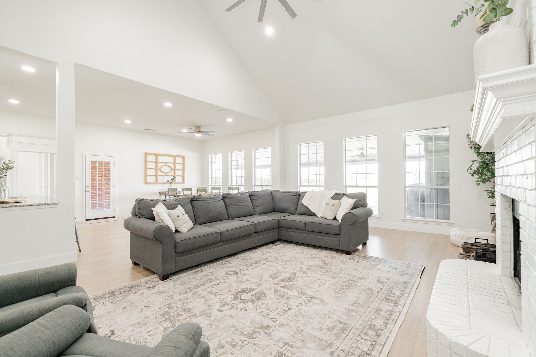 1297 W Secretariat Drive