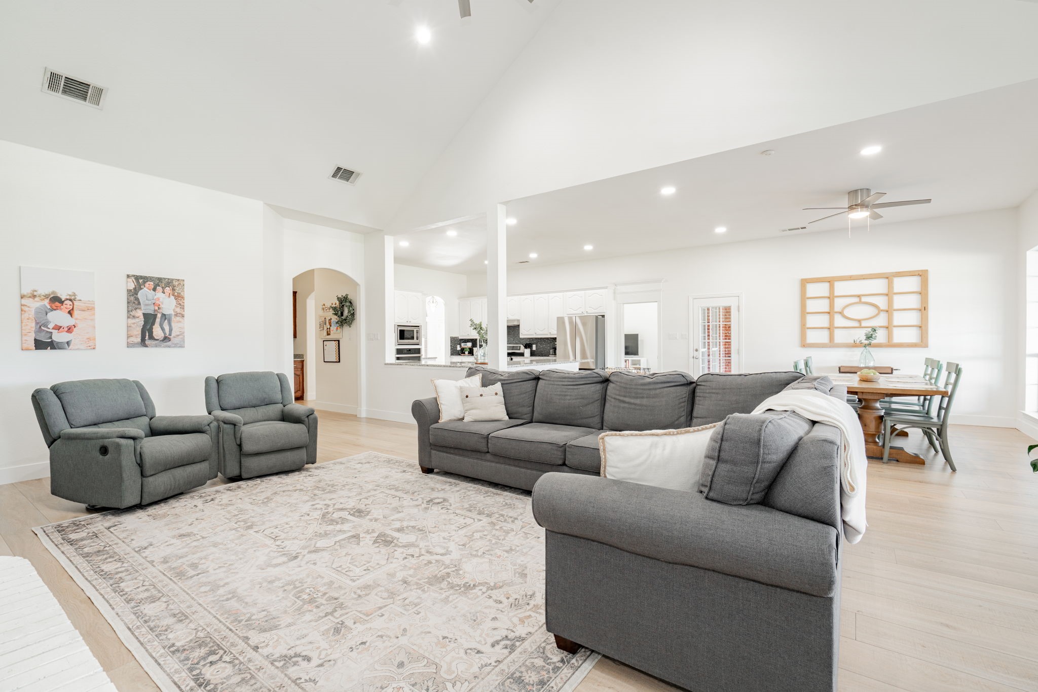1297 W Secretariat Drive