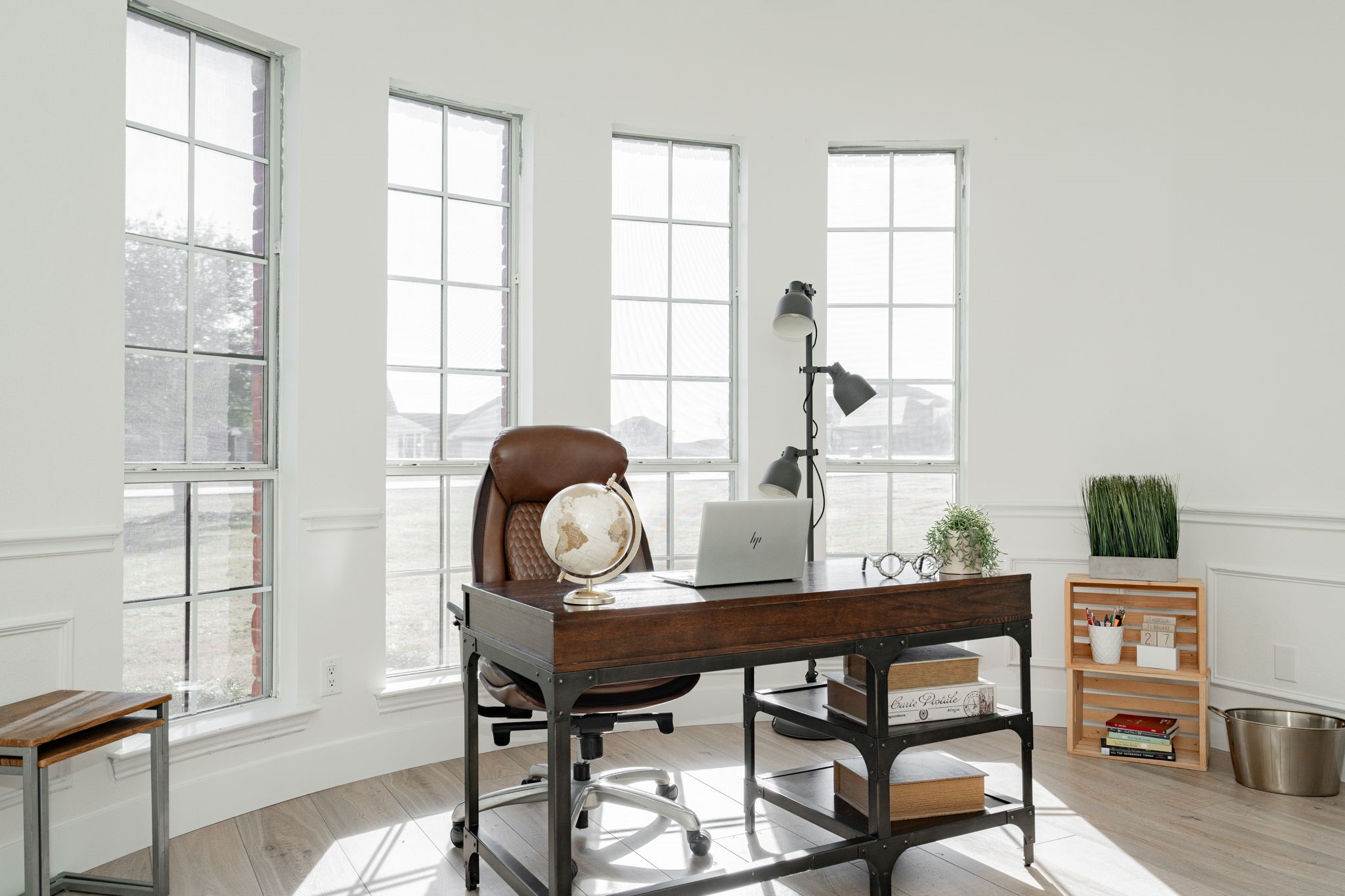 1297 W Secretariat Drive