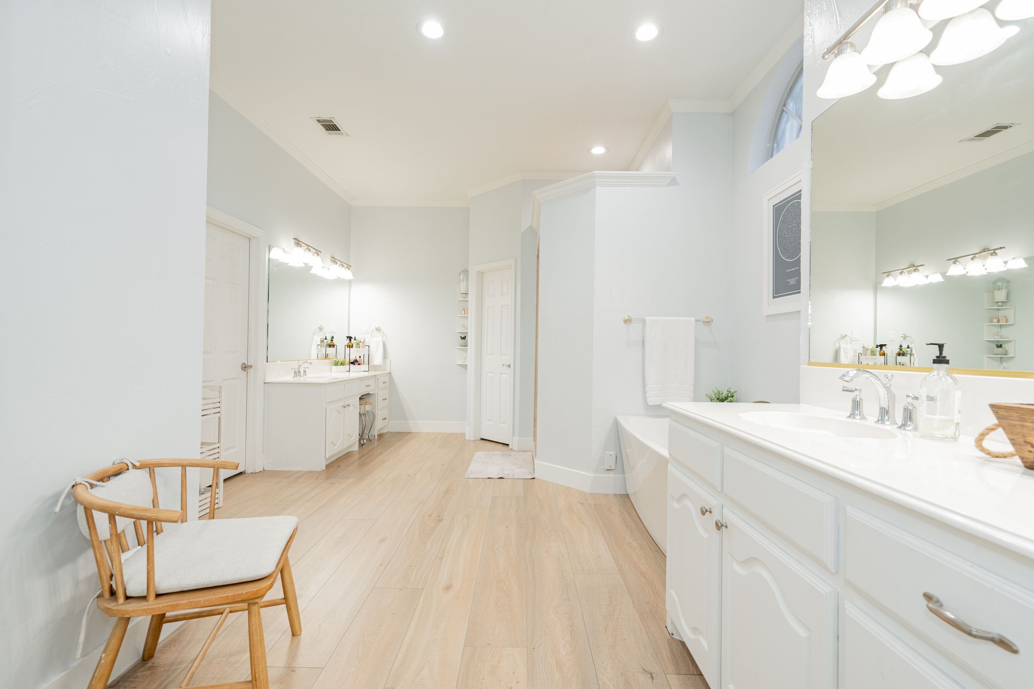1297 W Secretariat Drive