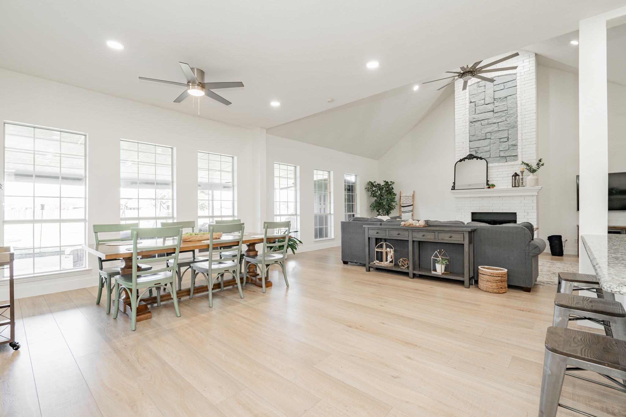 1297 W Secretariat Drive
