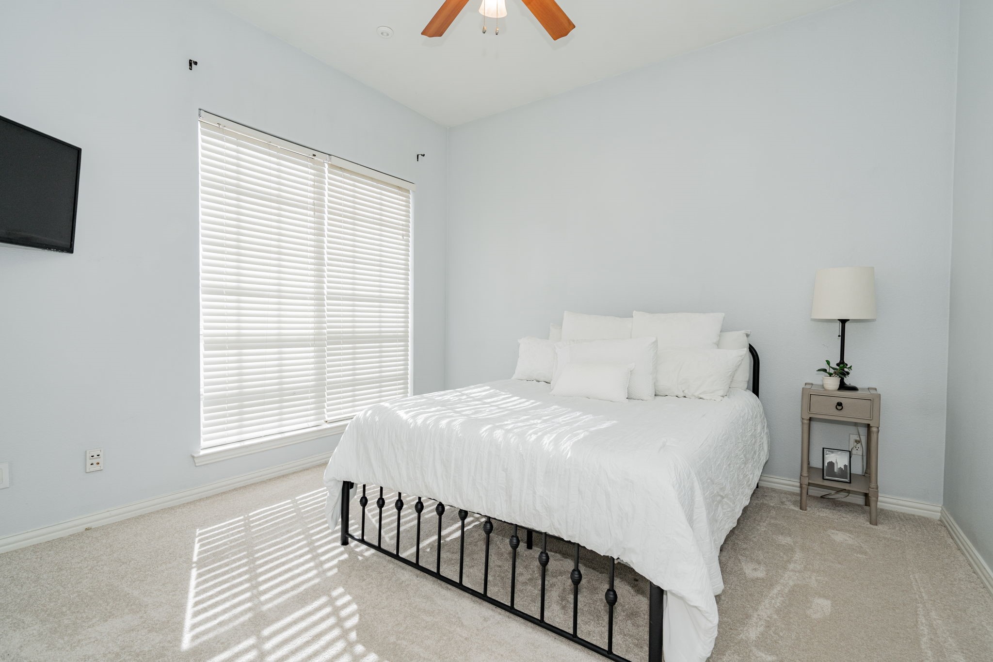 1297 W Secretariat Drive