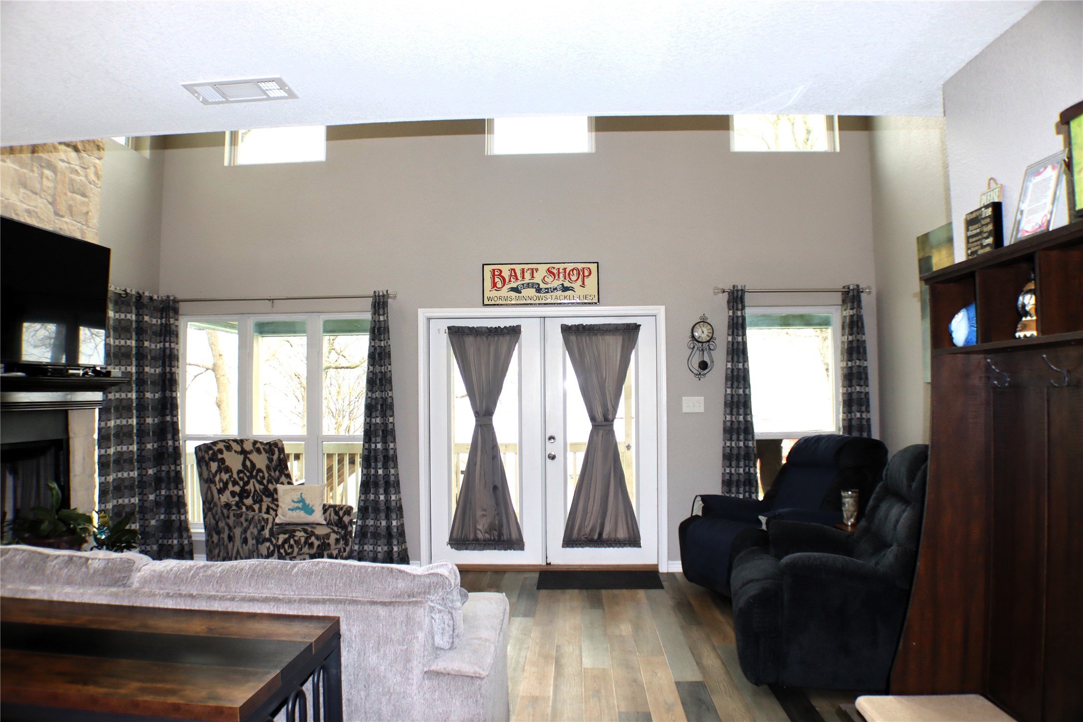 10044 Brinwood Drive