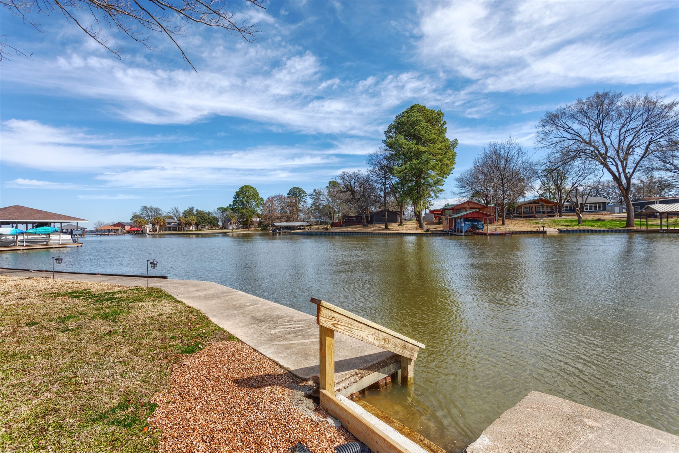 2208 Crestview Circle