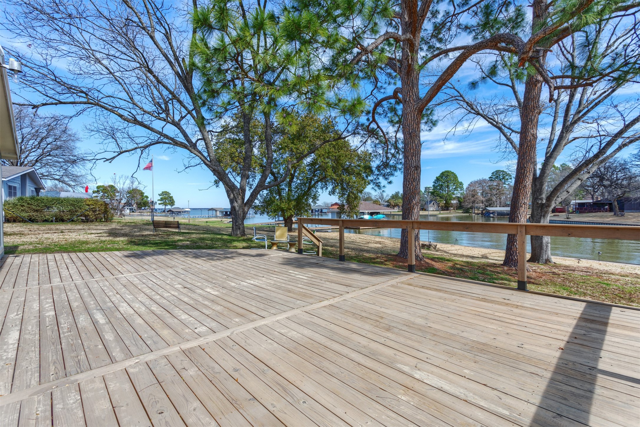 2208 Crestview Circle