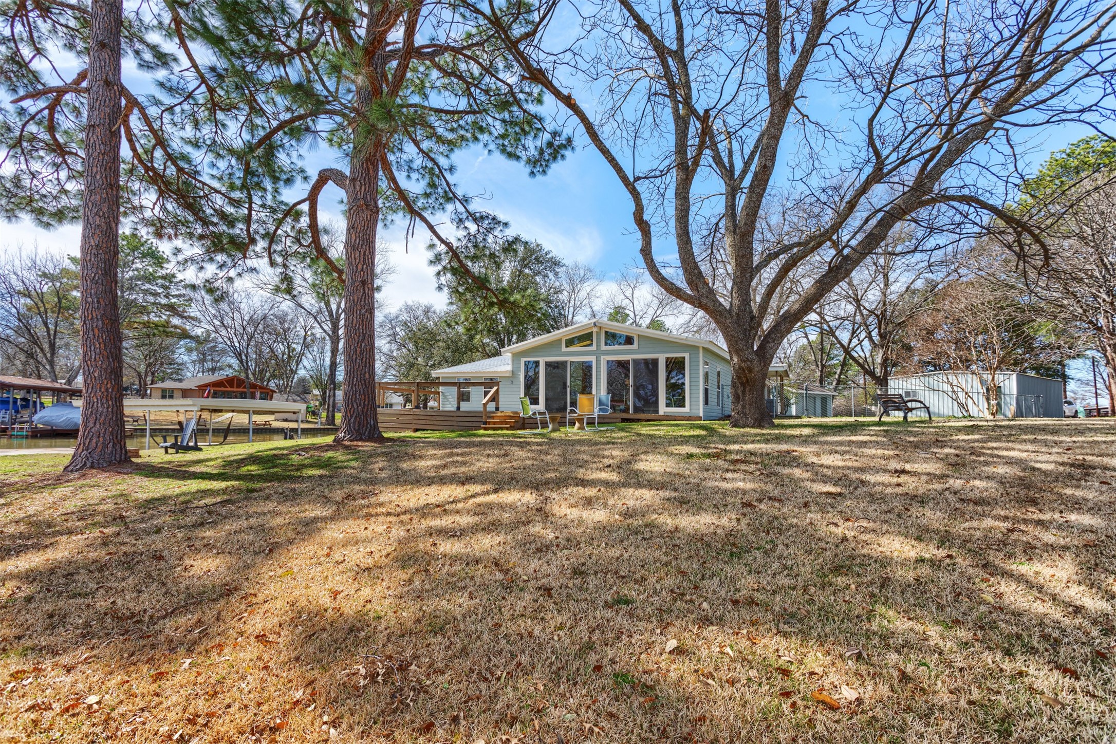 2208 Crestview Circle