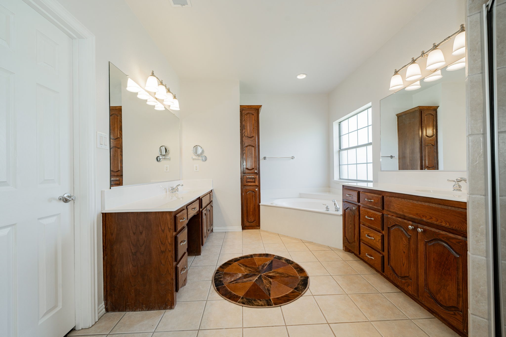 2577 W Alamosa Drive