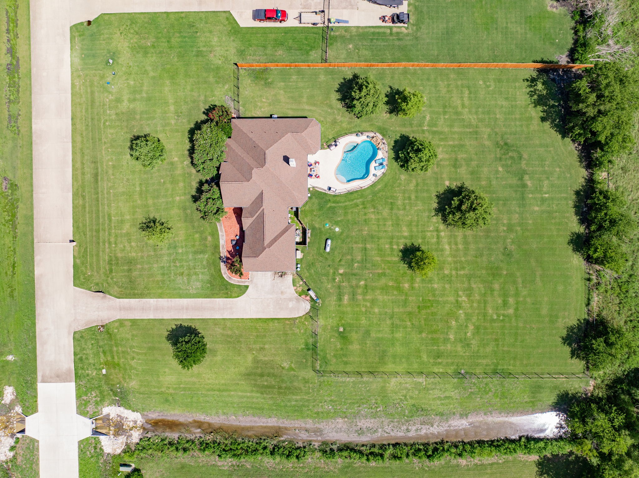 2577 W Alamosa Drive