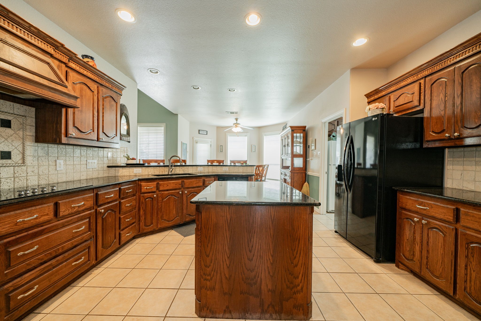 2577 W Alamosa Drive