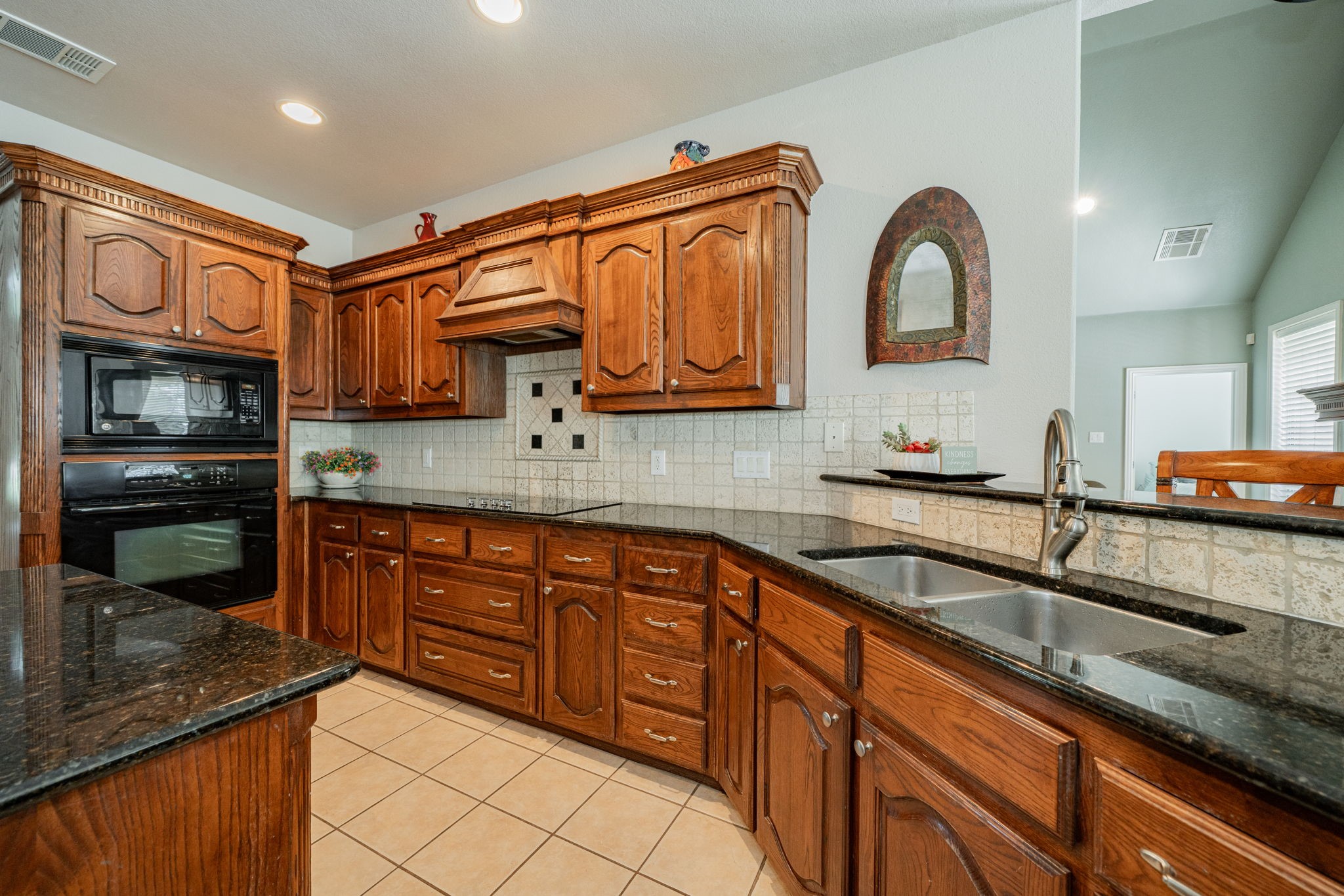 2577 W Alamosa Drive