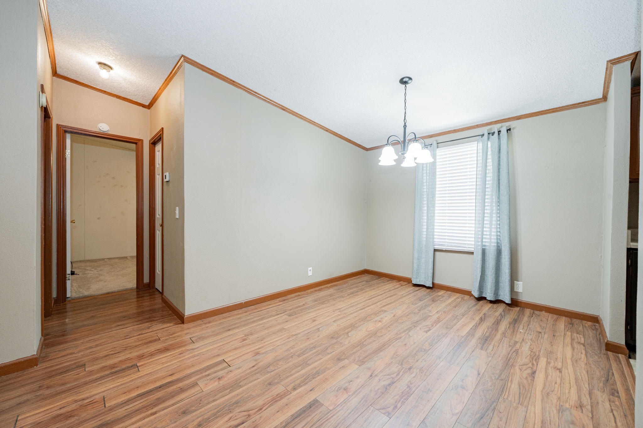 1120 Redoak Drive