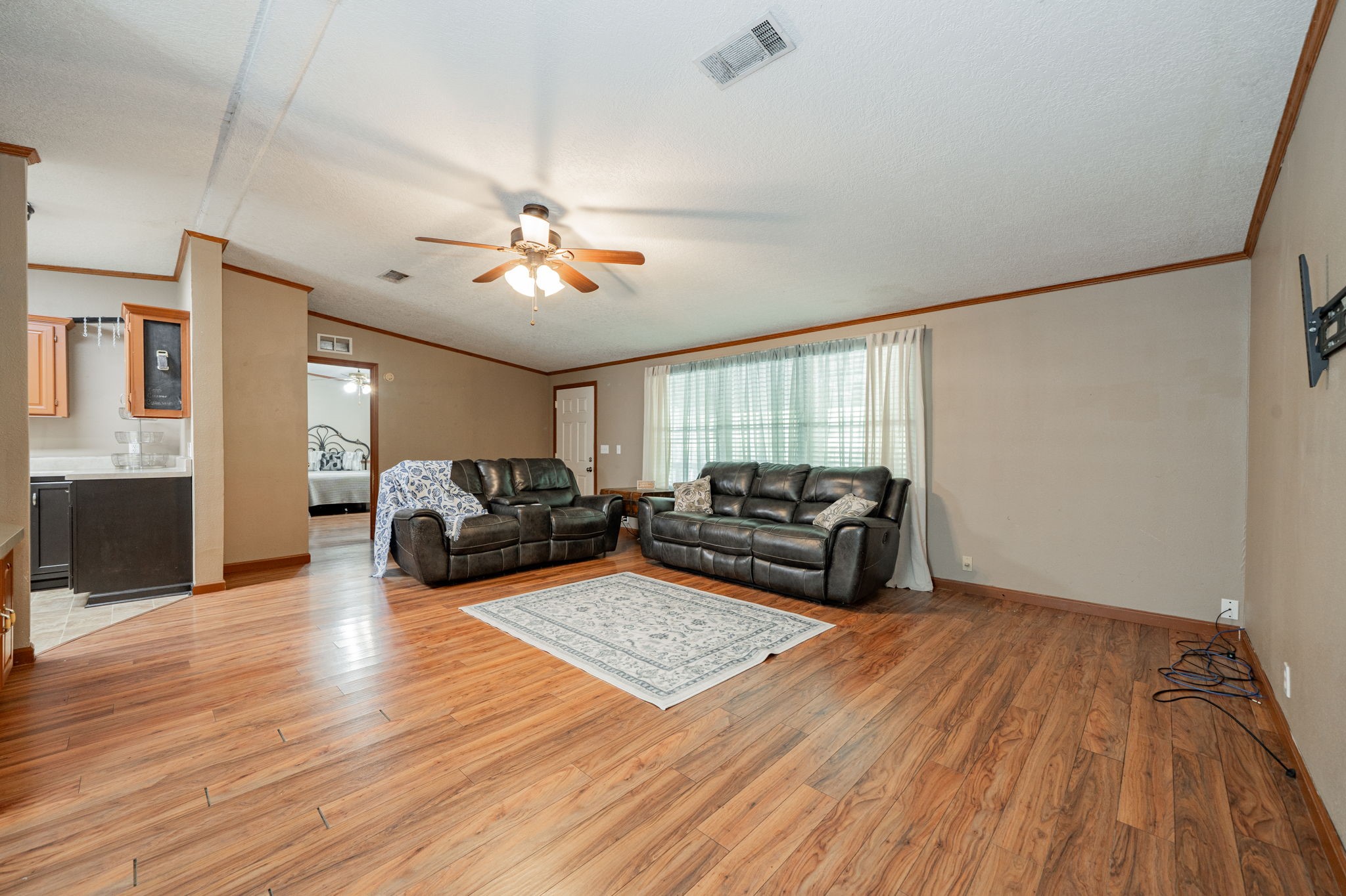 1120 Redoak Drive