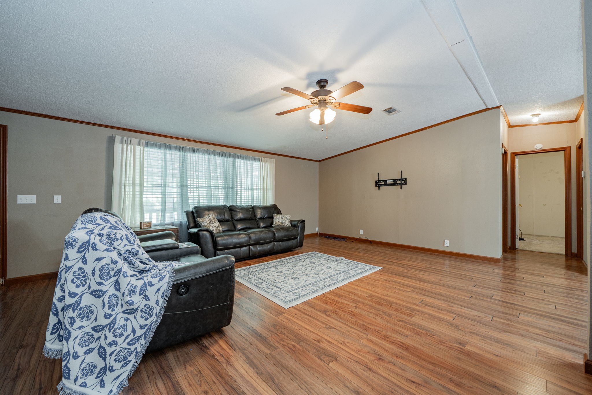 1120 Redoak Drive
