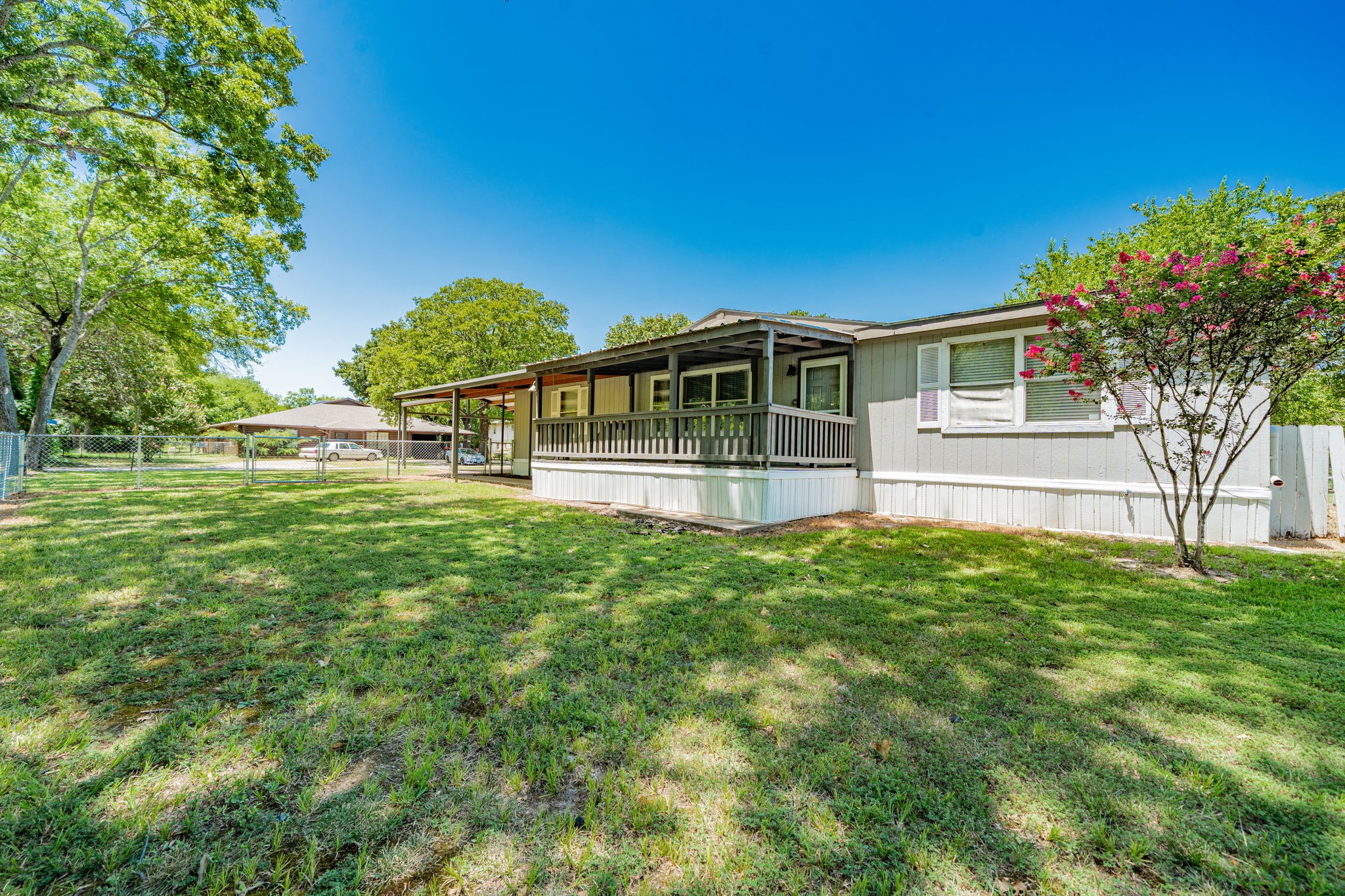 1120 Redoak Drive