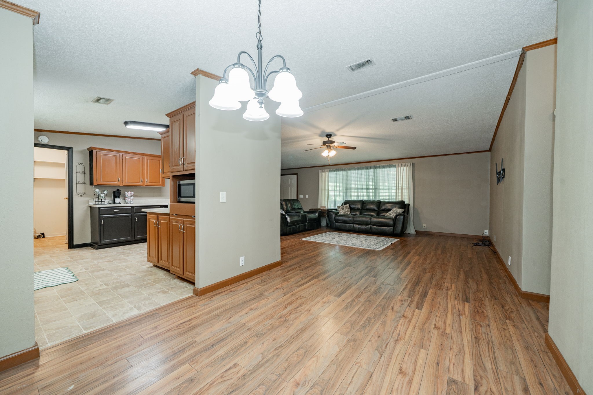 1120 Redoak Drive