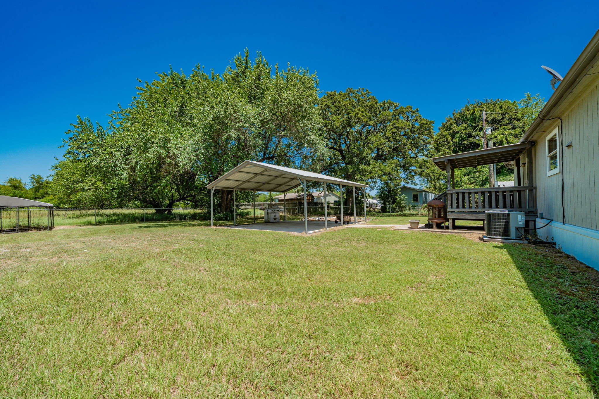 1120 Redoak Drive
