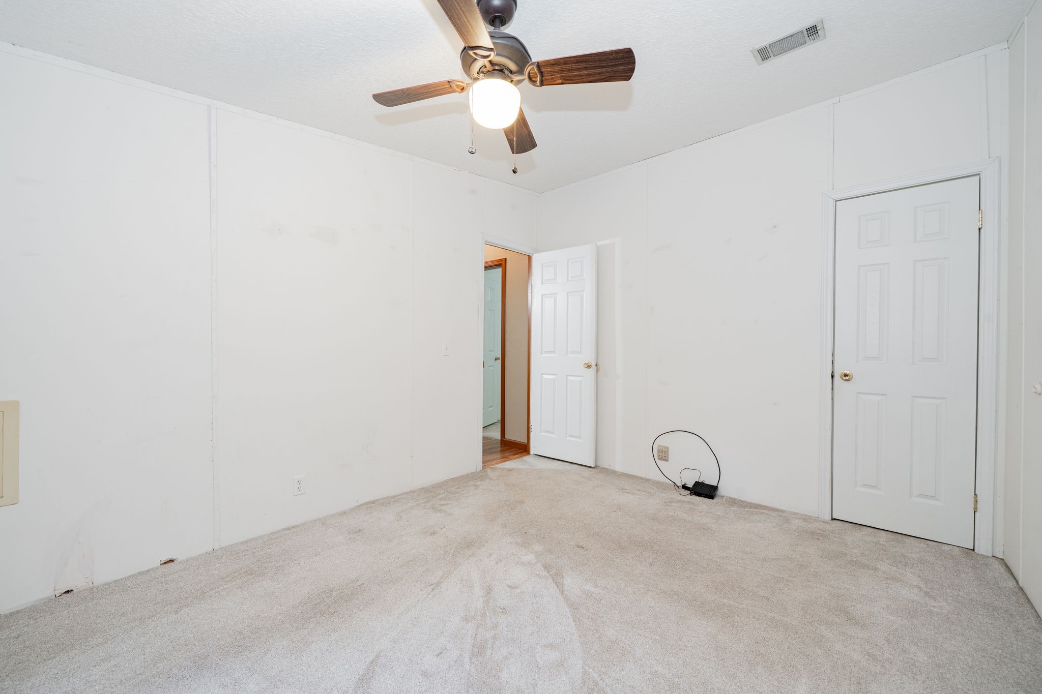 1120 Redoak Drive
