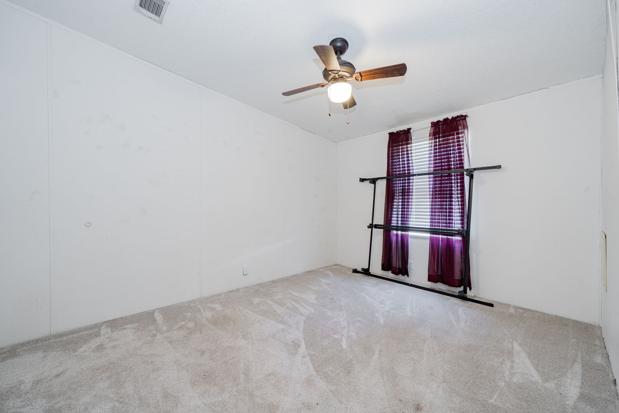 1120 Redoak Drive