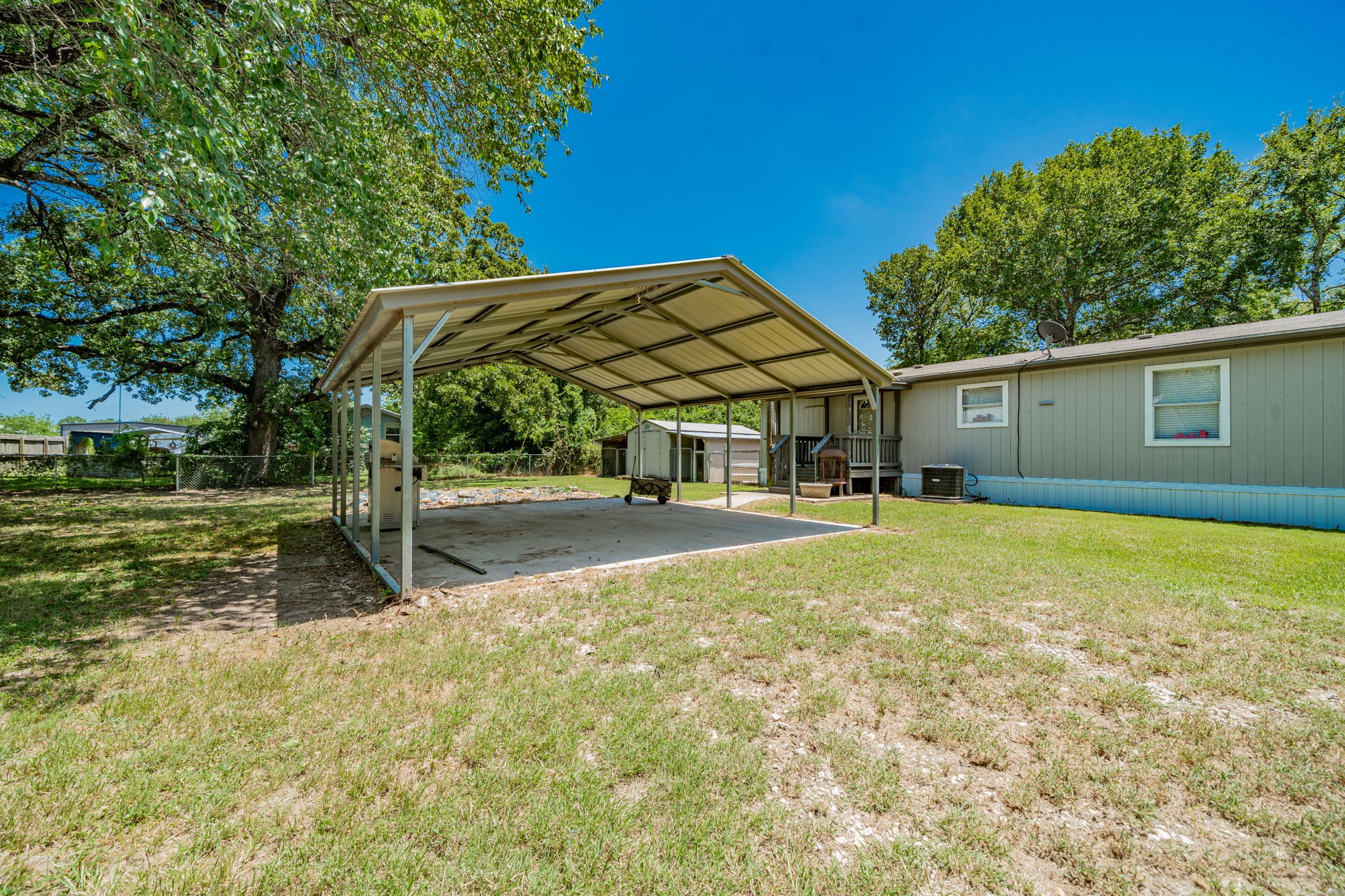 1120 Redoak Drive