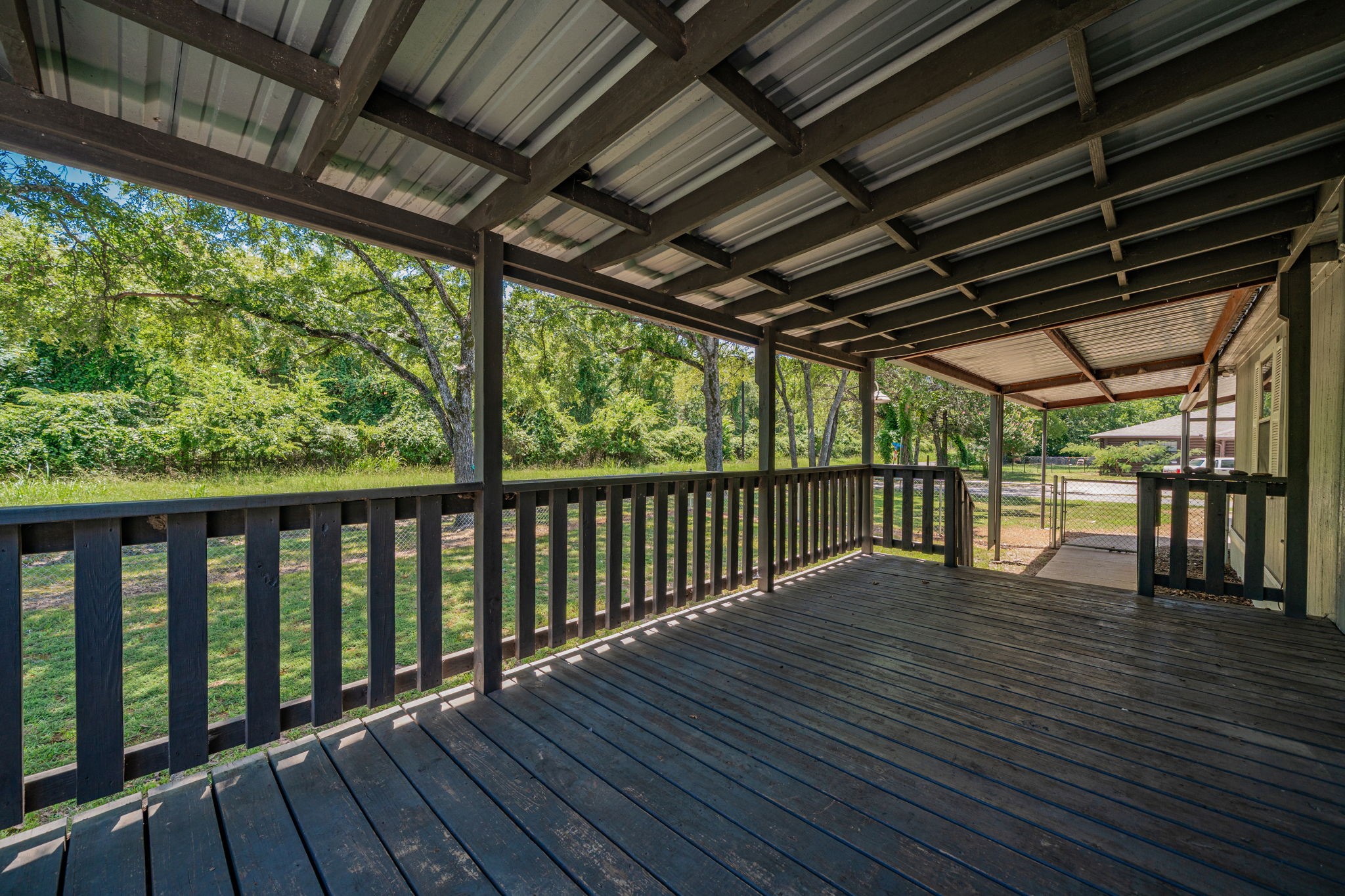 1120 Redoak Drive