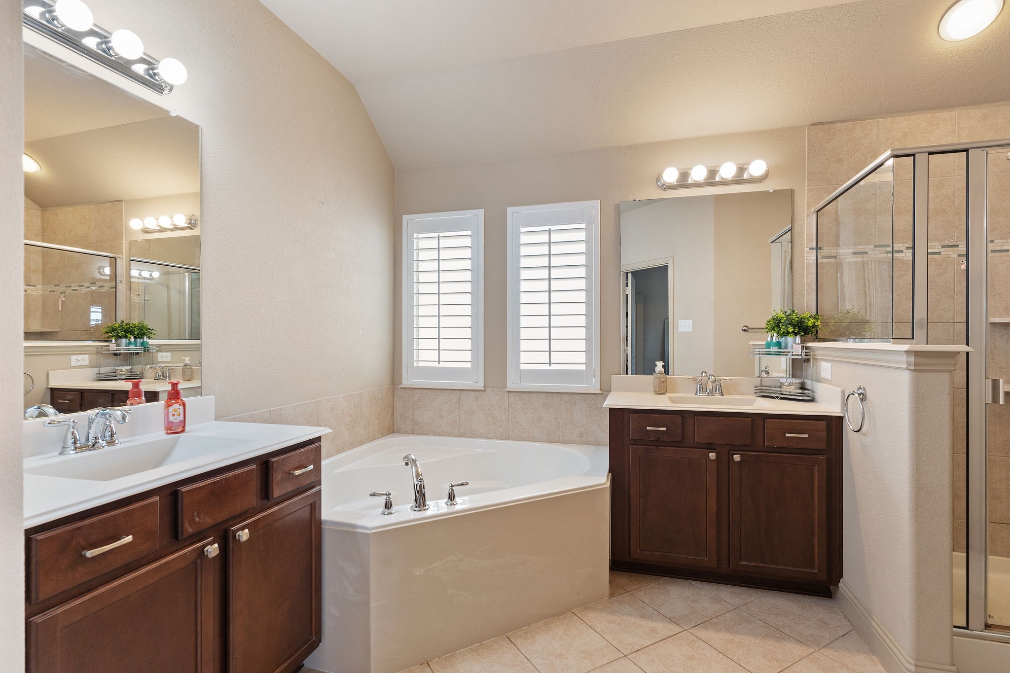 144 Pleasant Hill Lane