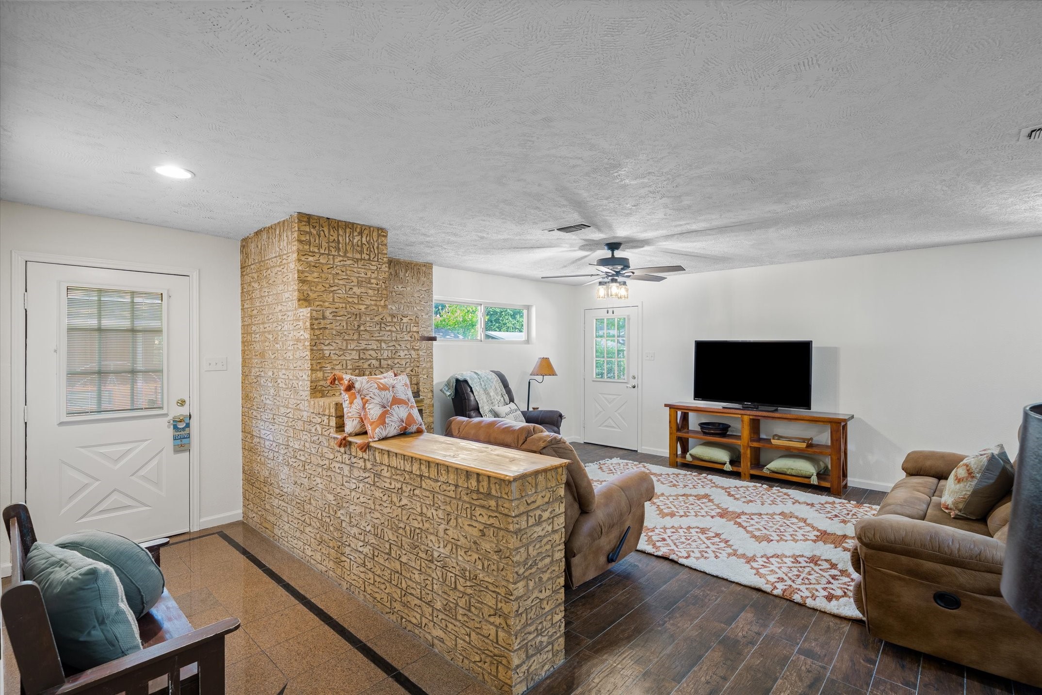 913 Doe Run Road