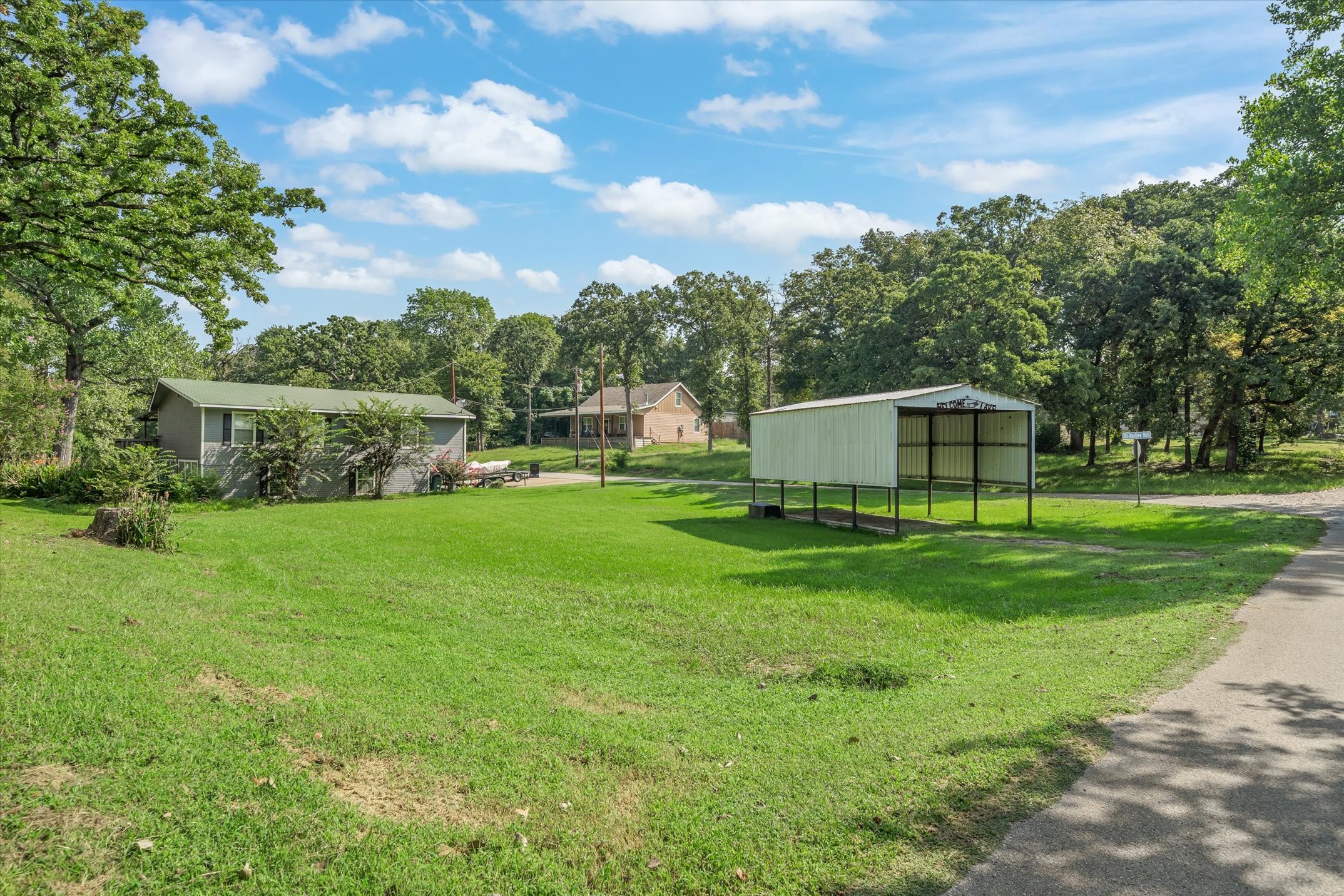 913 Doe Run Road