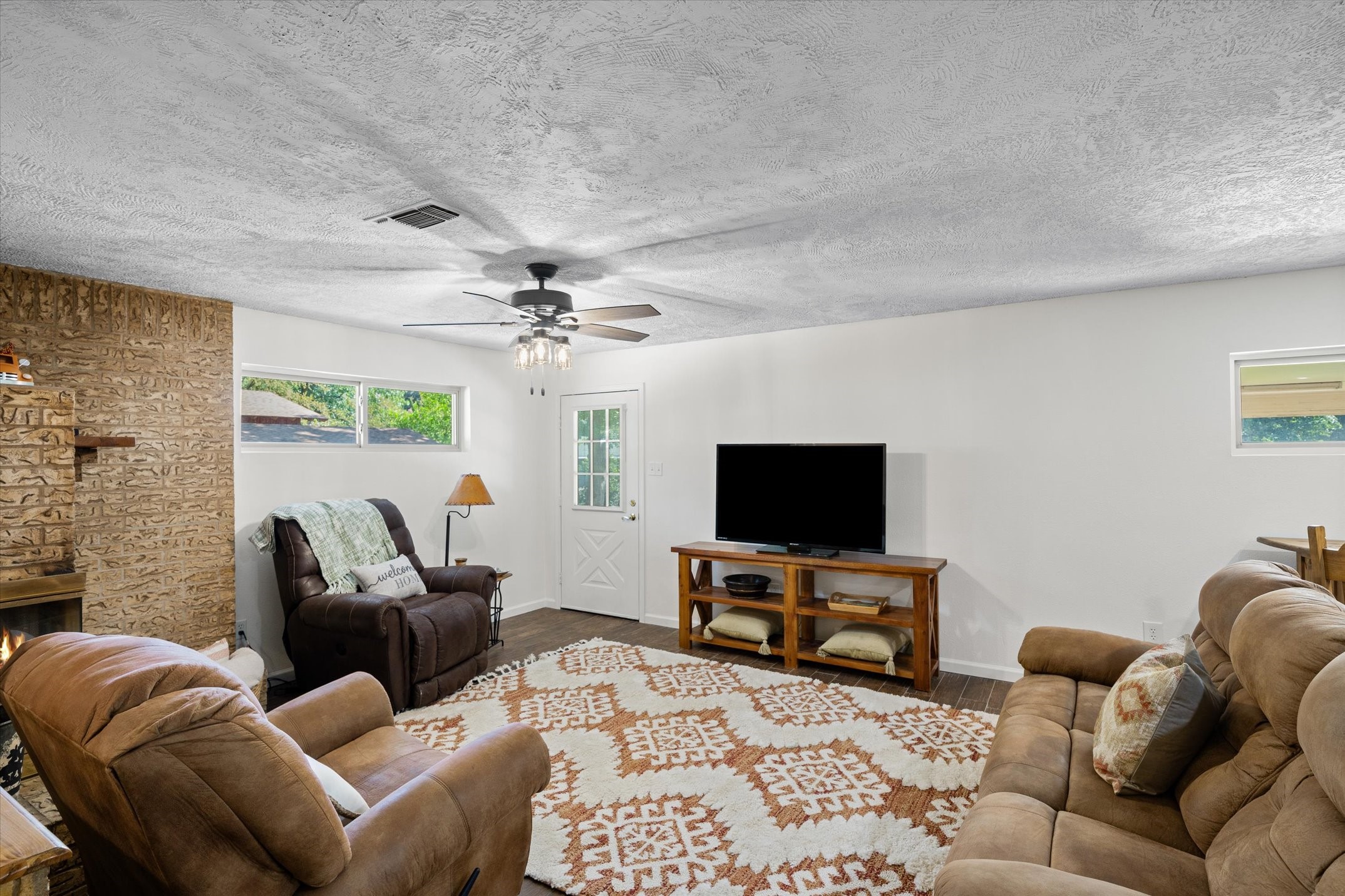 913 Doe Run Road