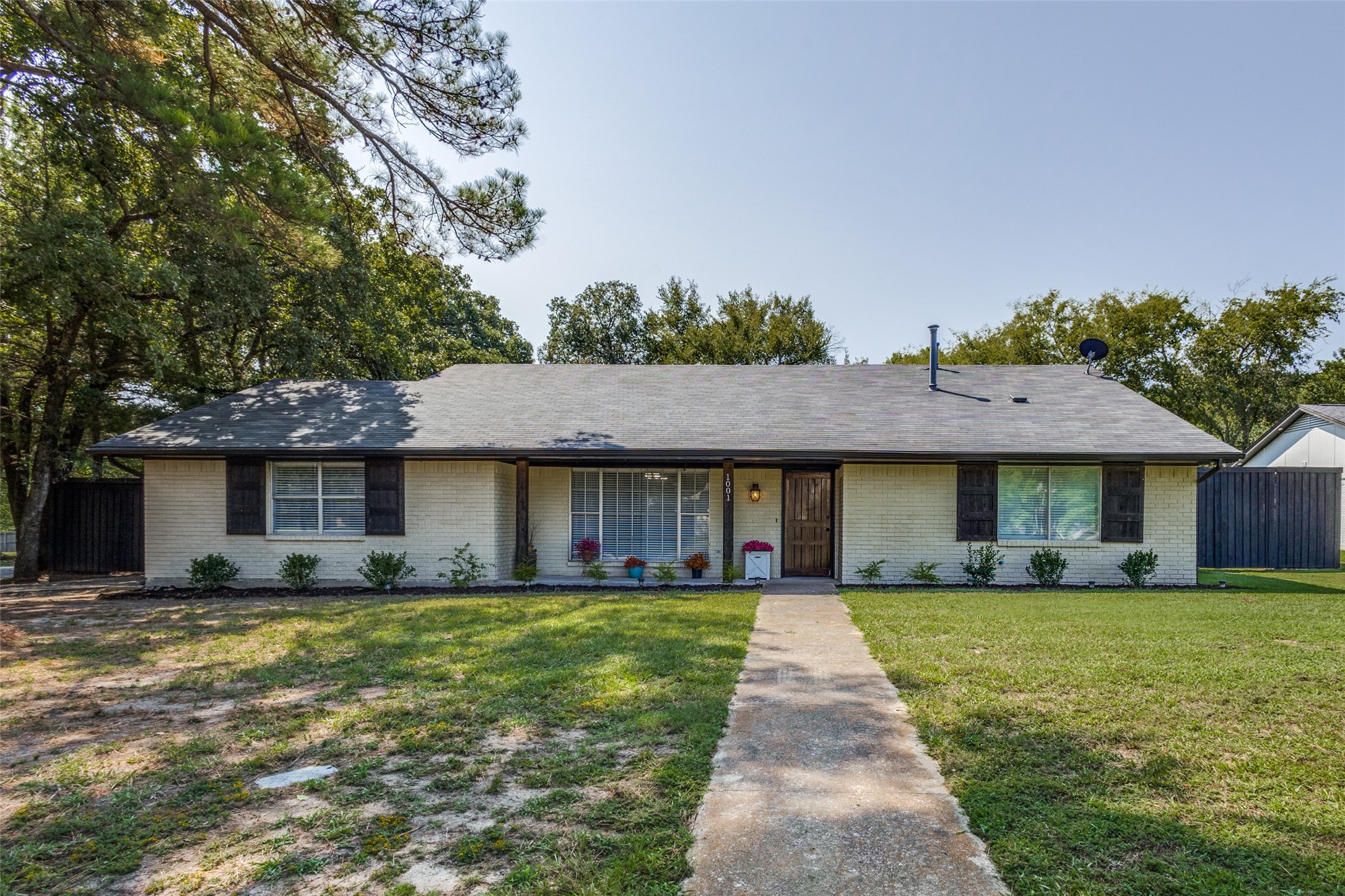 1001 Tanglewood