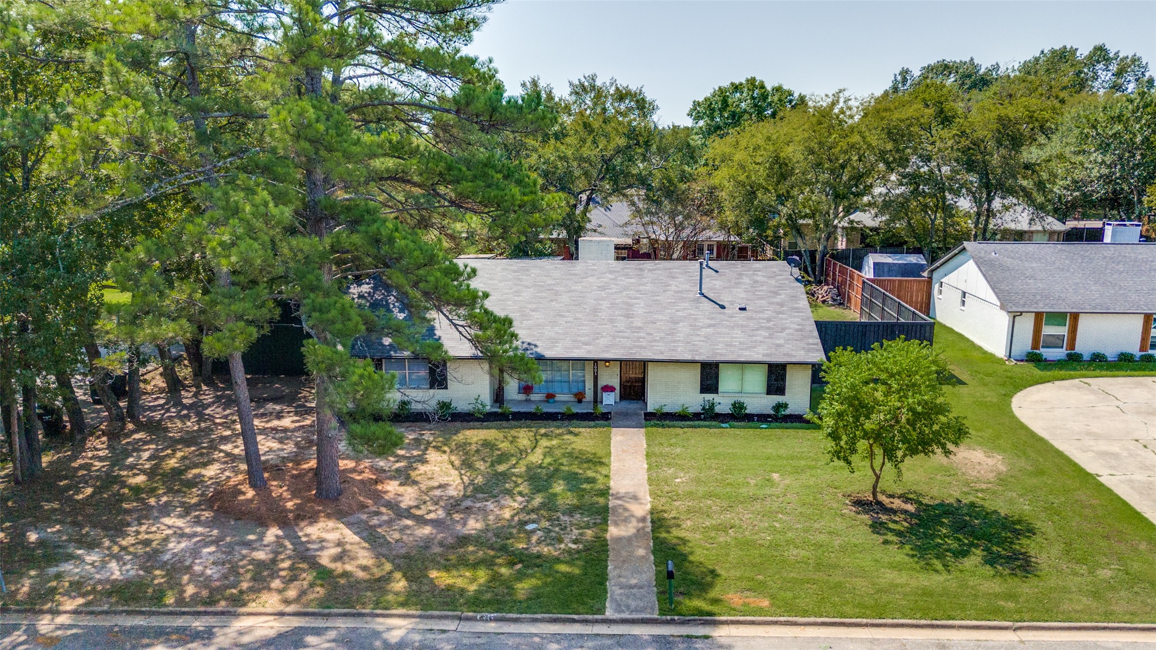 1001 Tanglewood
