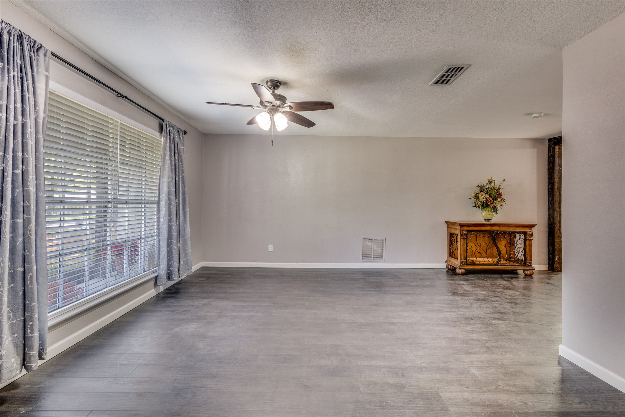 1001 Tanglewood