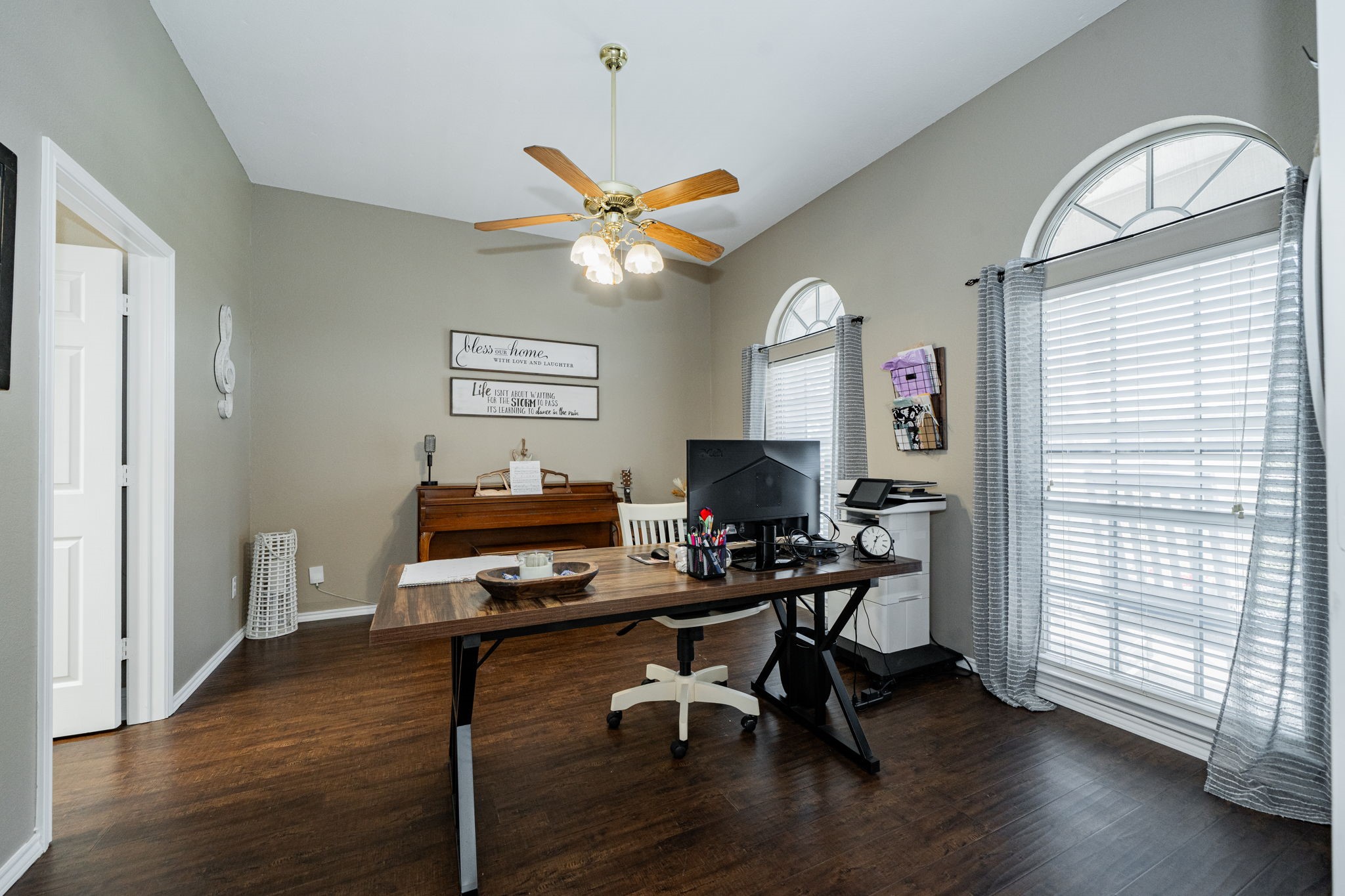 10128 Highland Prairie Lane