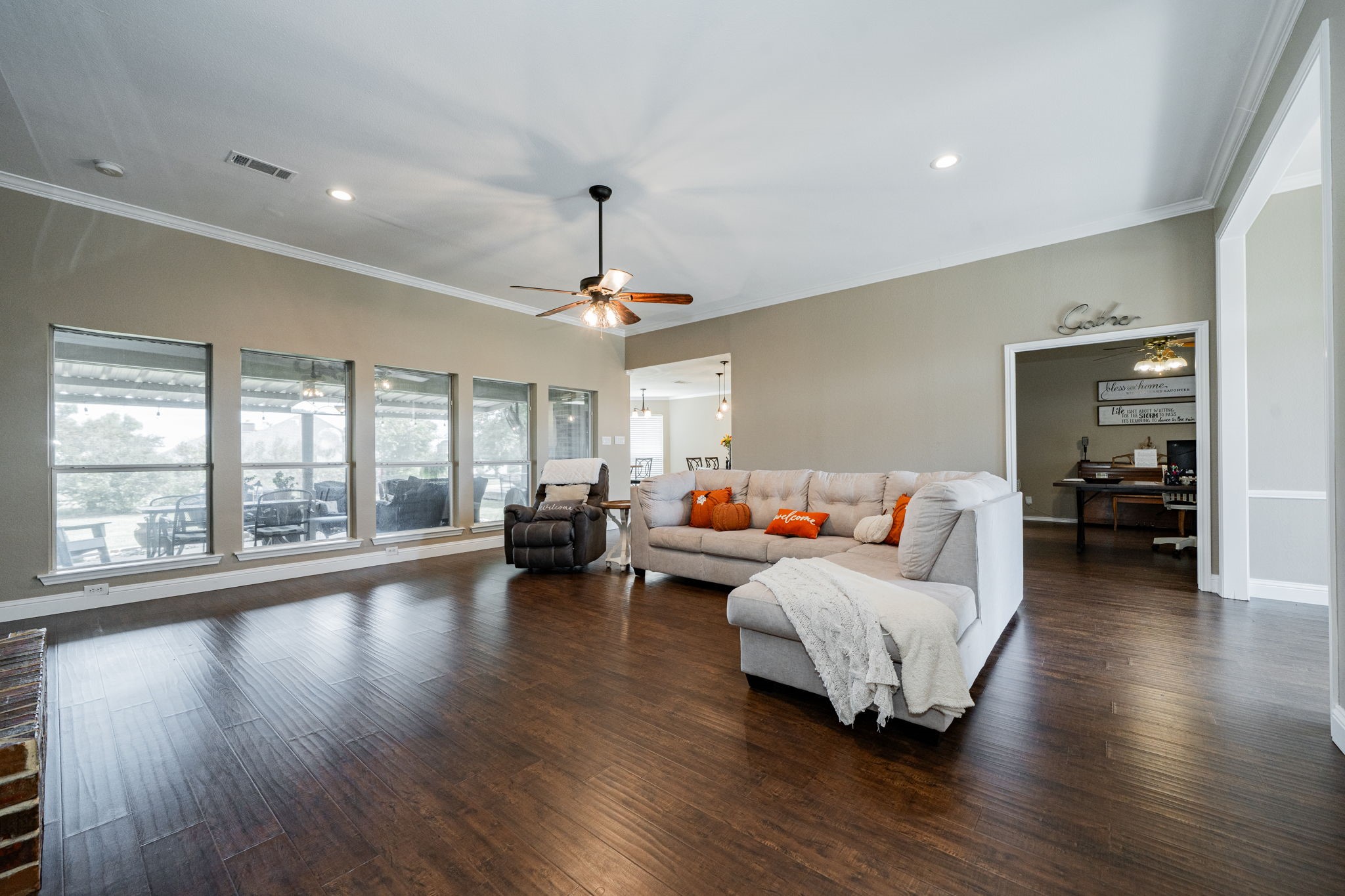 10128 Highland Prairie Lane