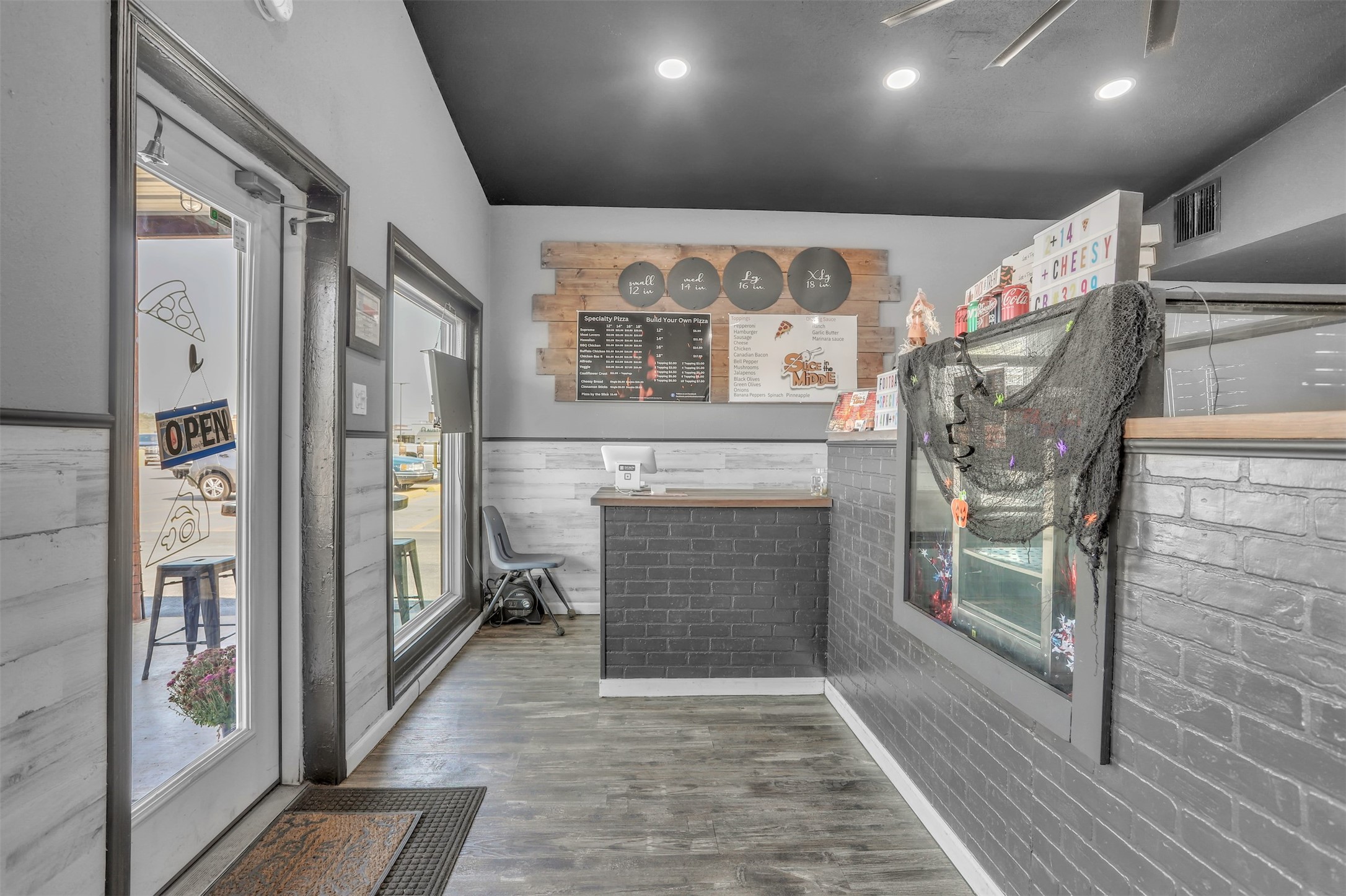 215 W Frank Street