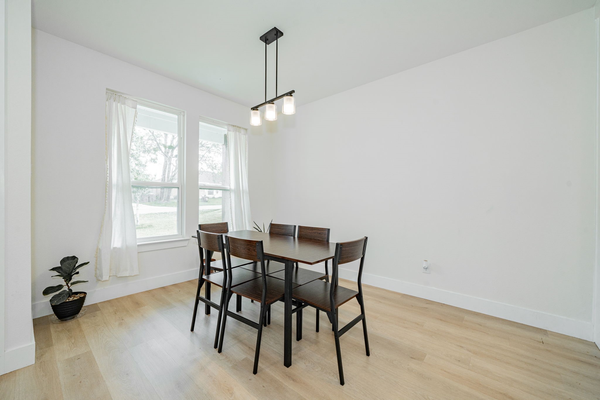 319 Coral Reef Street