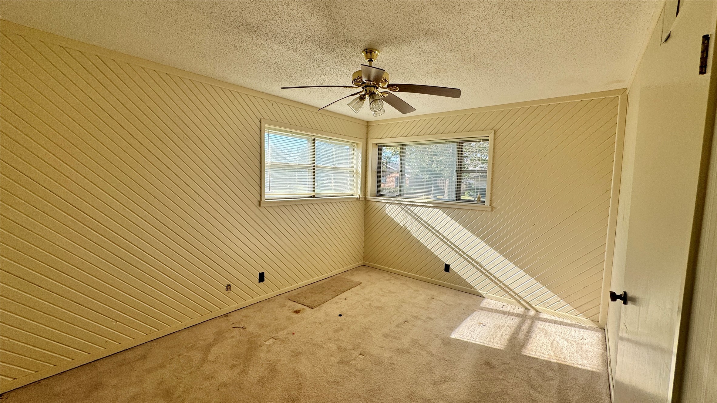 100 Poinsetta Circle