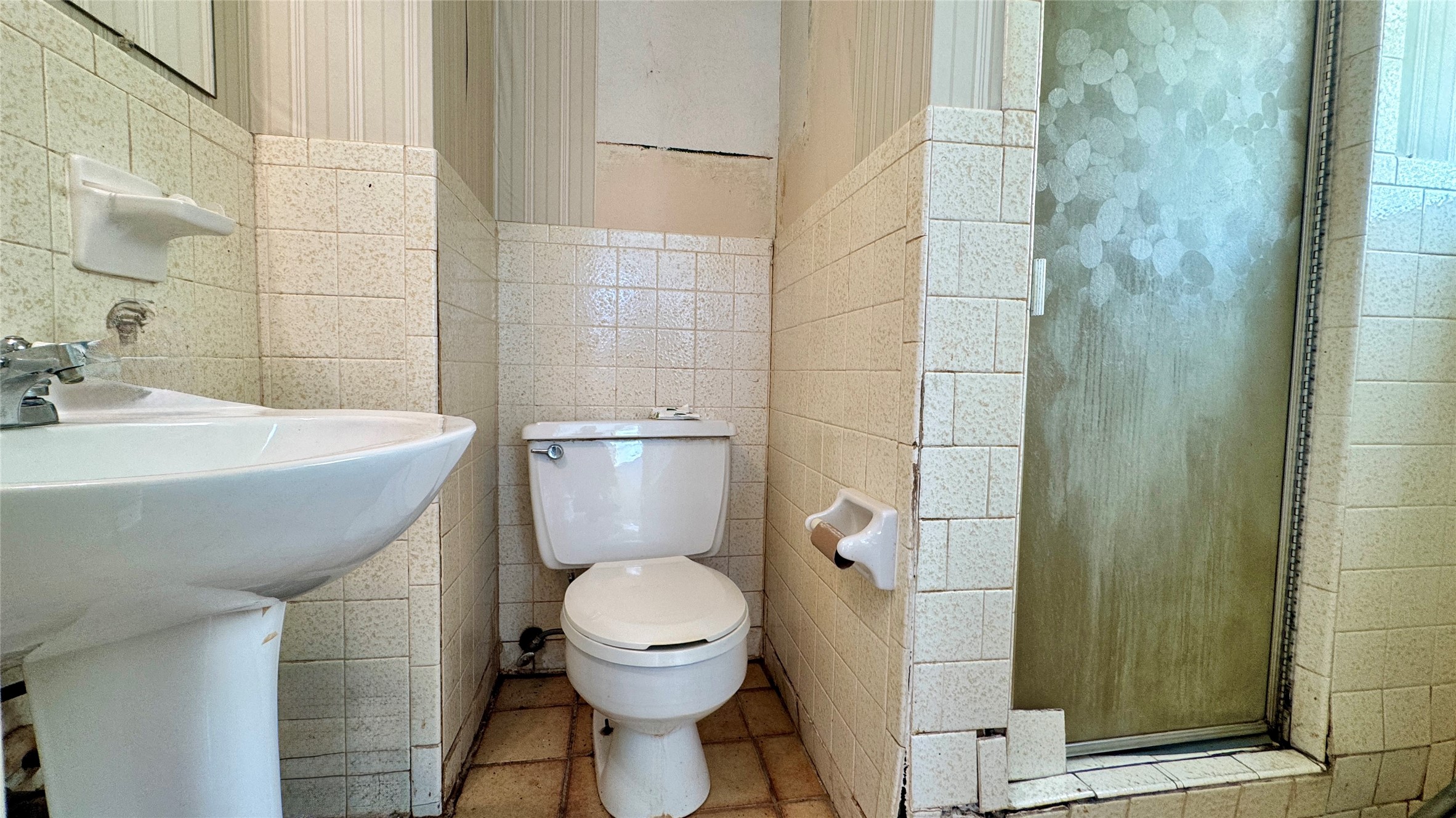 100 Poinsetta Circle