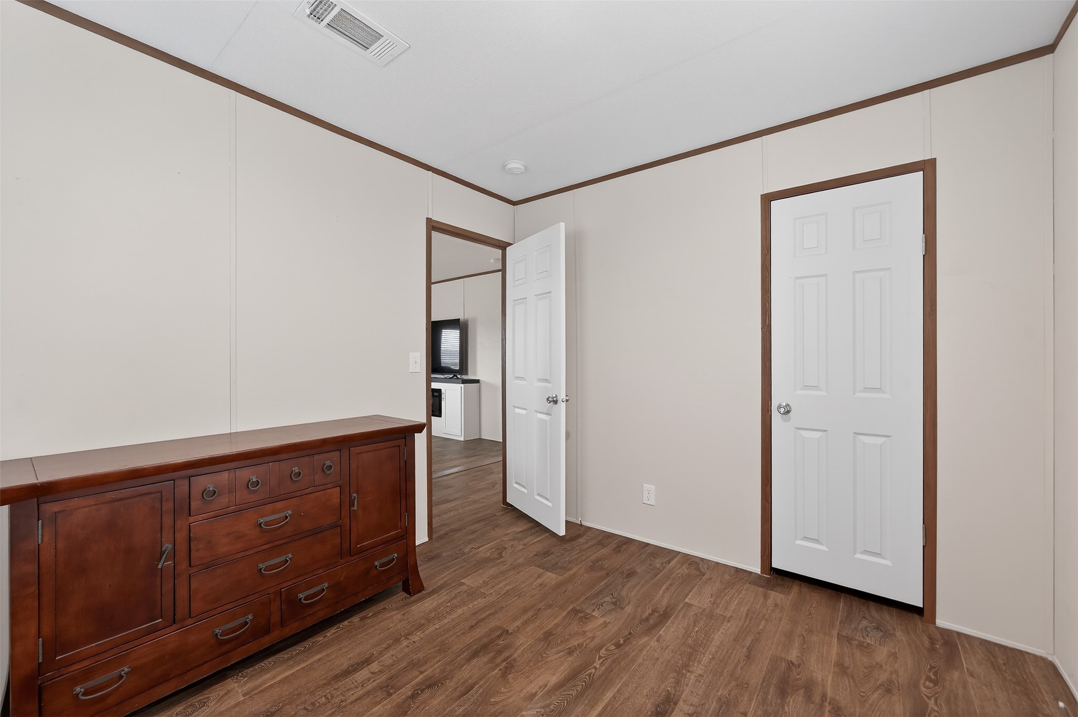 15099 E State Highway 243