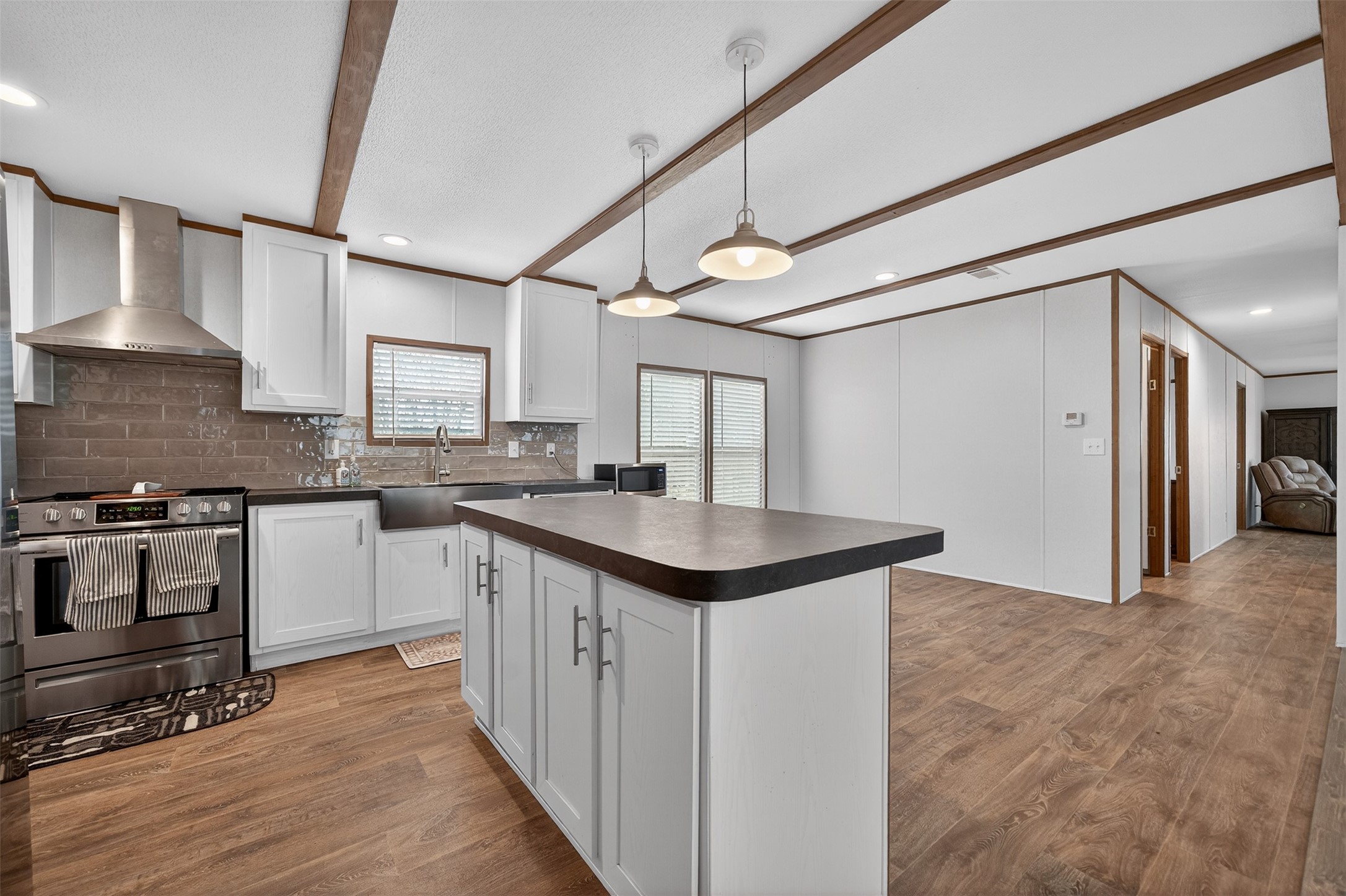 15099 E State Highway 243