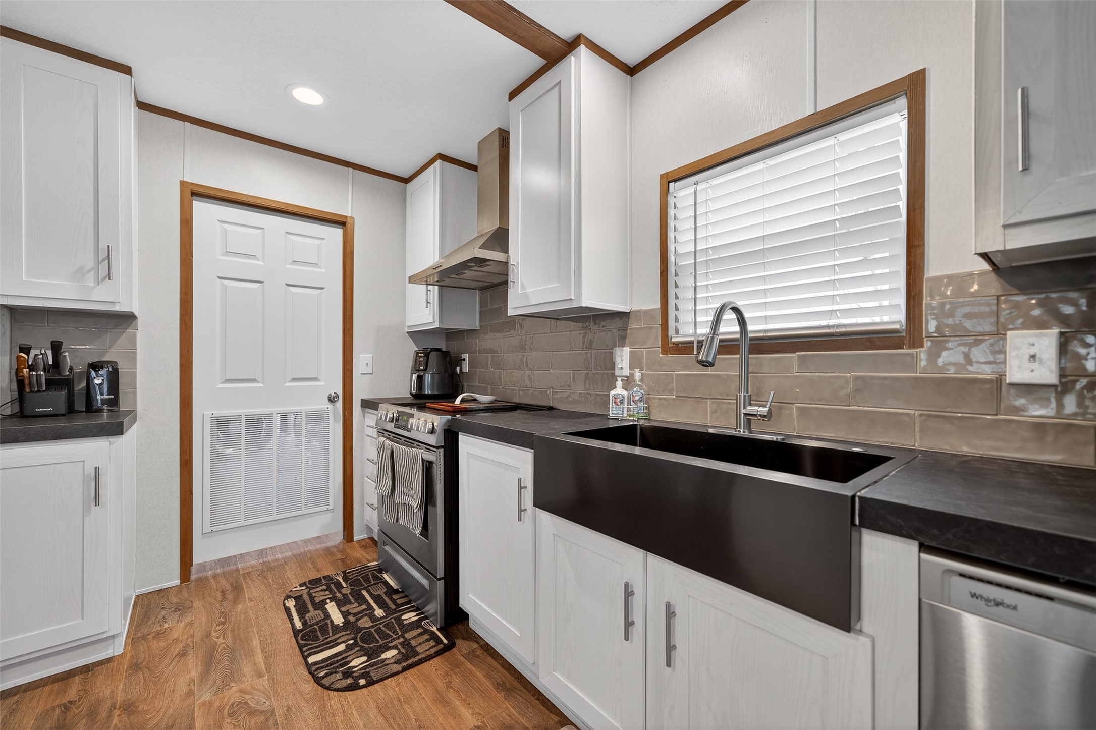 15099 E State Highway 243