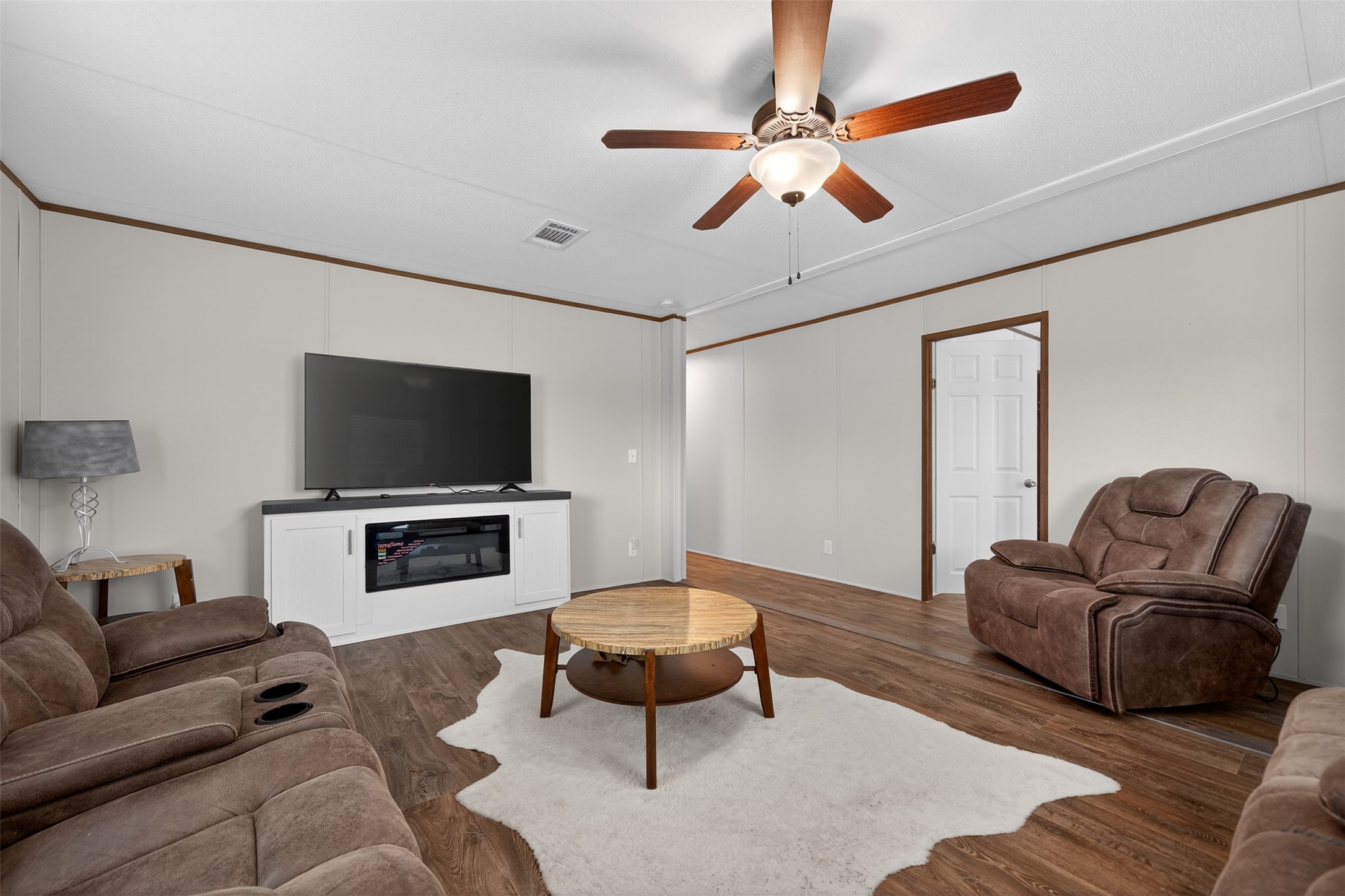 15099 E State Highway 243