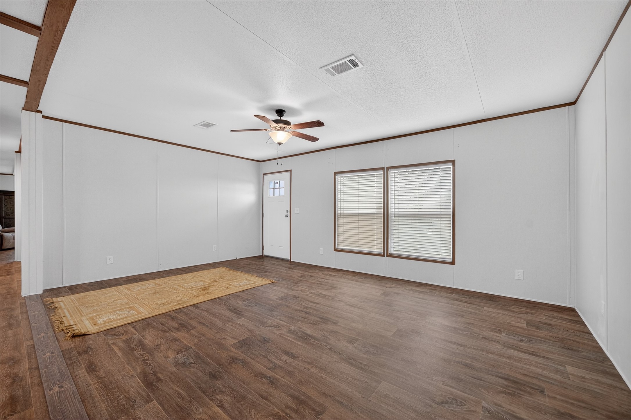 15099 E State Highway 243