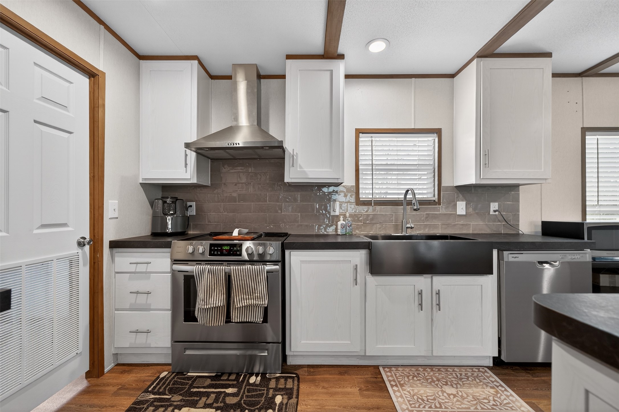 15099 E State Highway 243