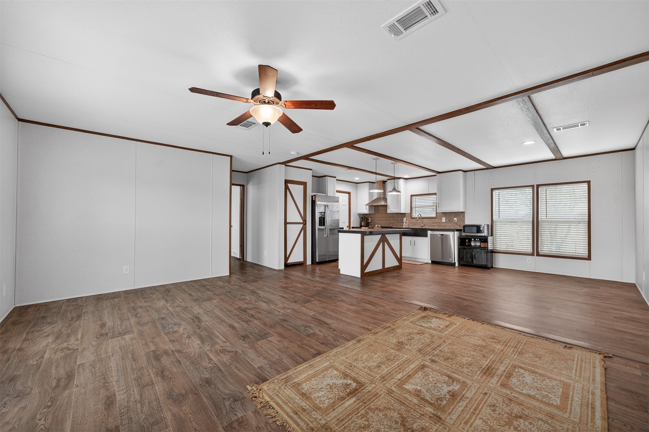 15099 E State Highway 243