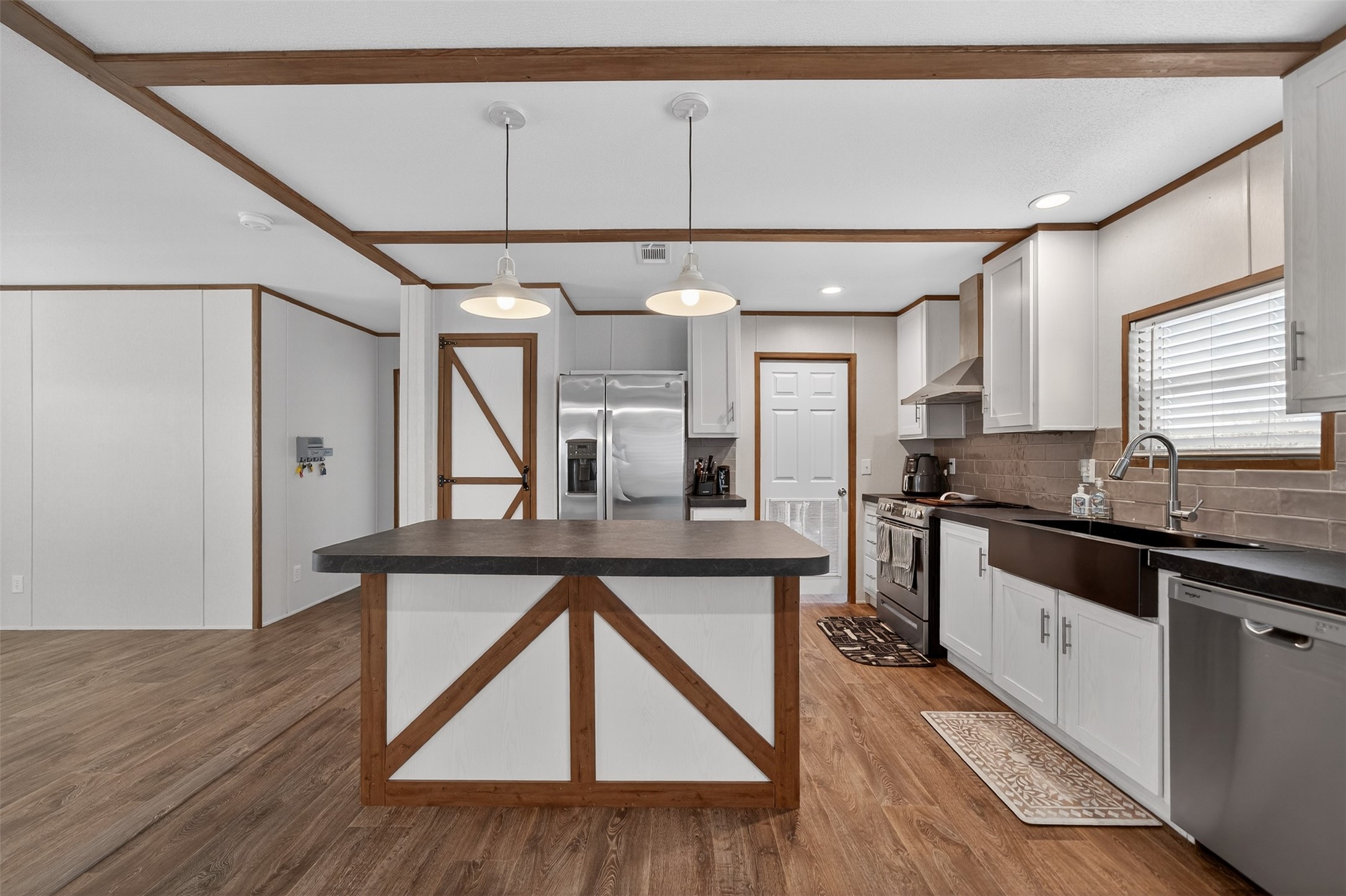 15099 E State Highway 243